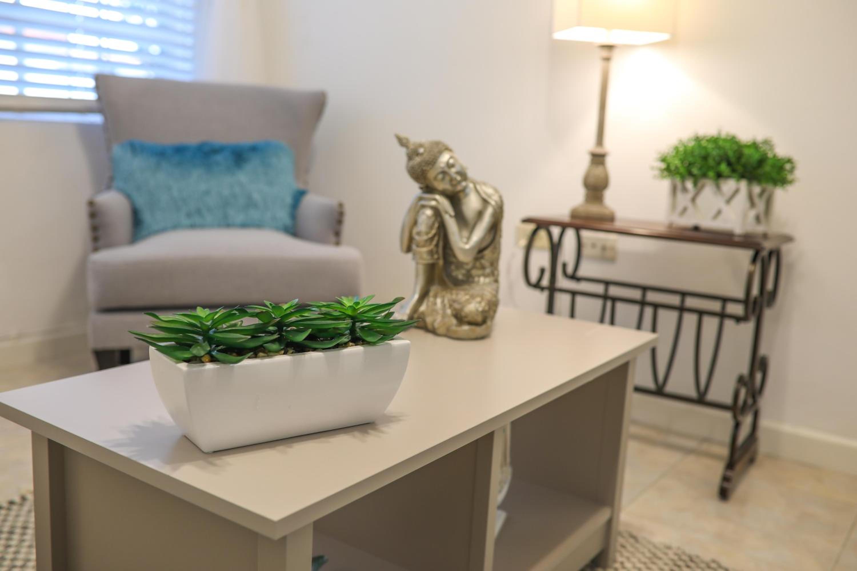 New Kingston's Deluxe Apartment