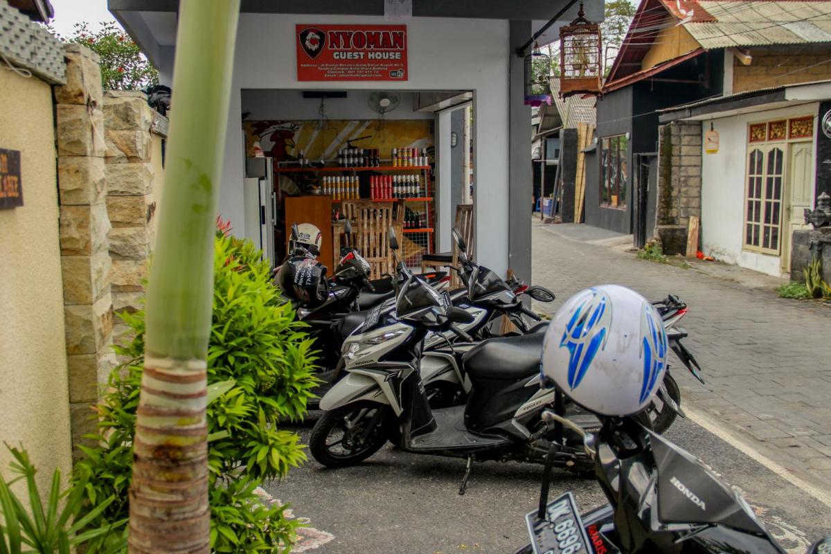Nyoman Guesthouse Berawa Canggu view 2