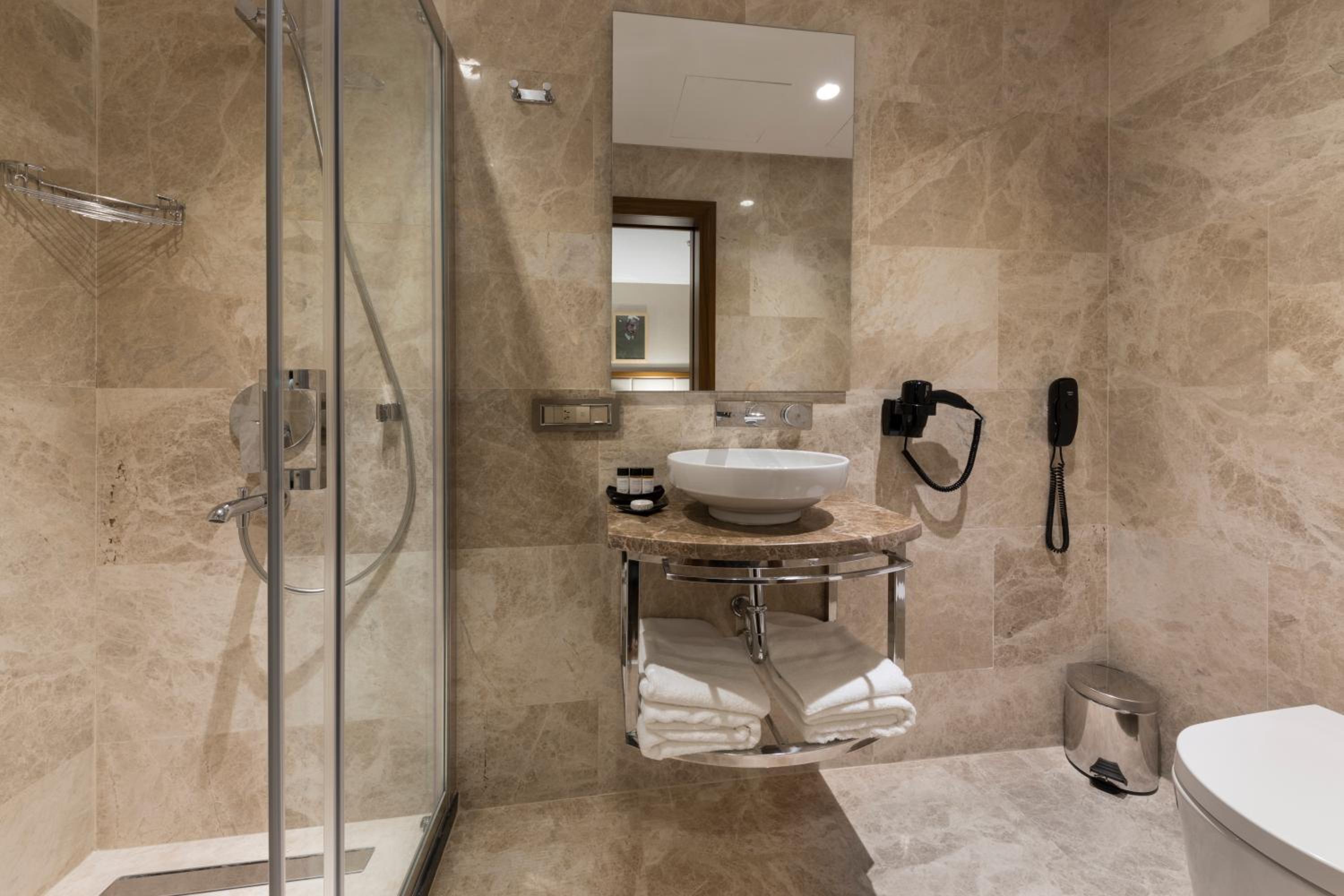 Endless Art Hotel-Special Category - Image 8