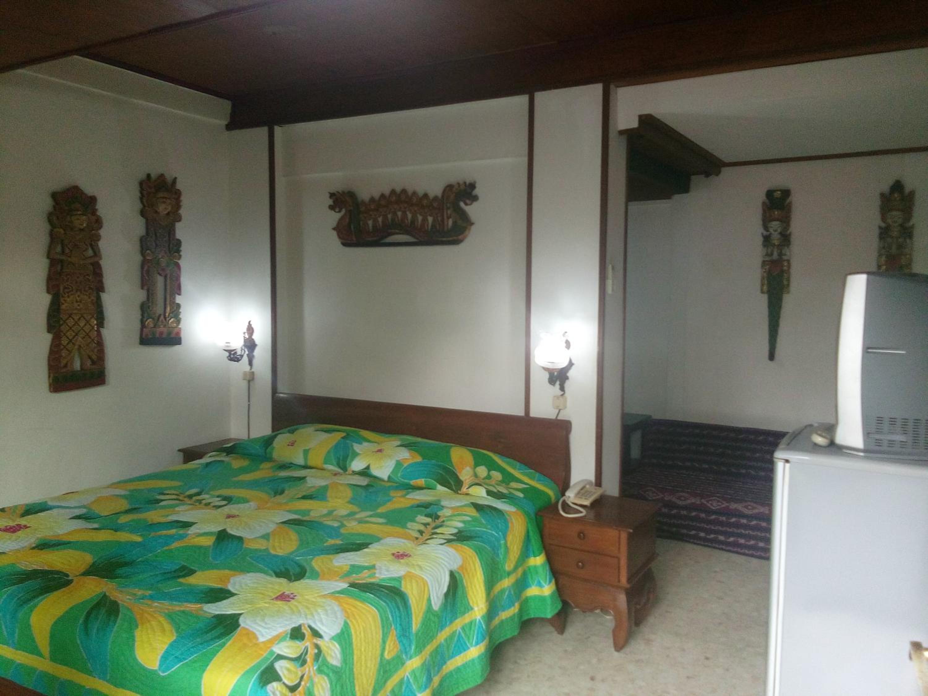 Gazebo Beach Hotel