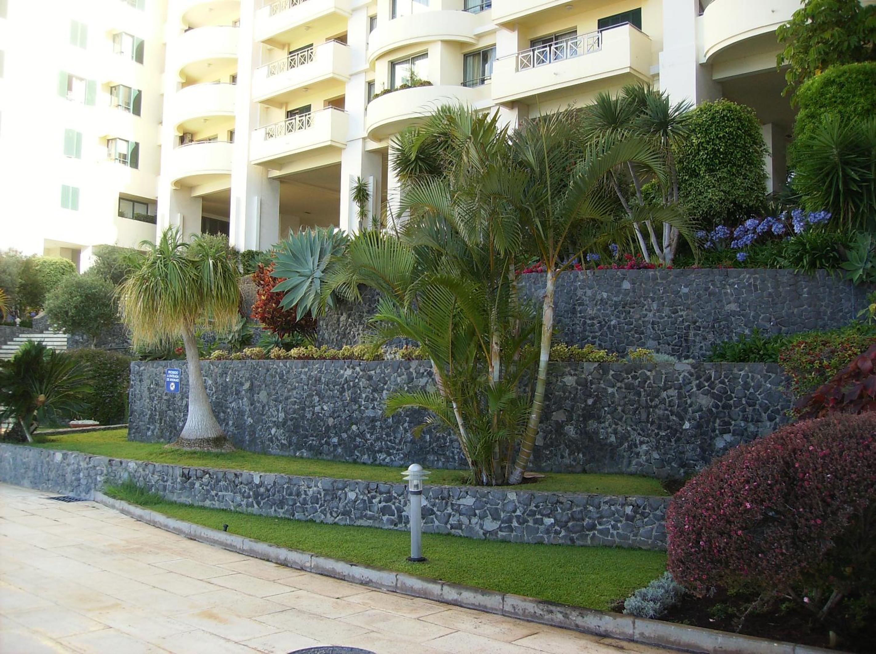 Hotel Oceanfront Apartment - Image 1