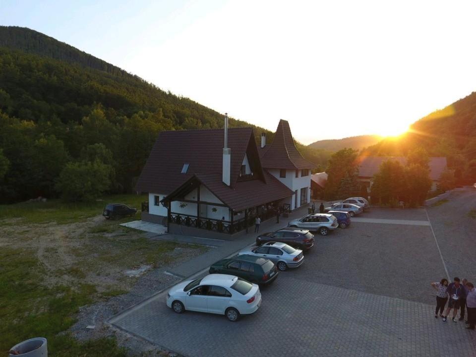 Photo 38