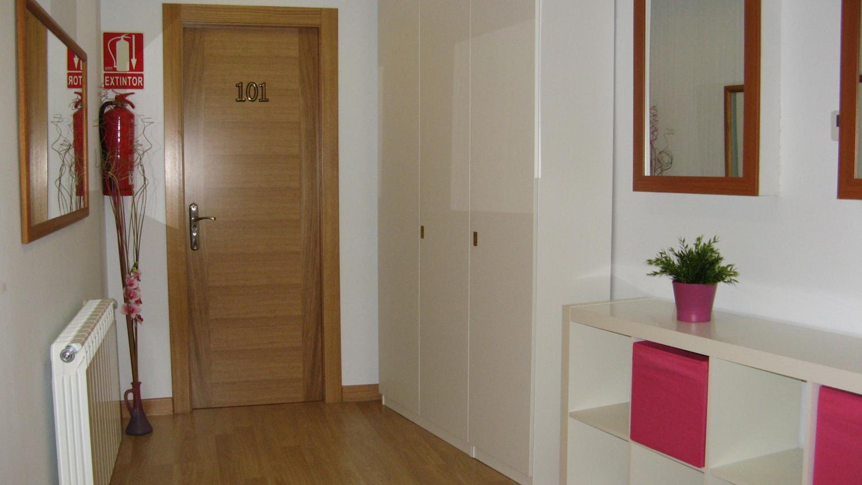 Photo 33