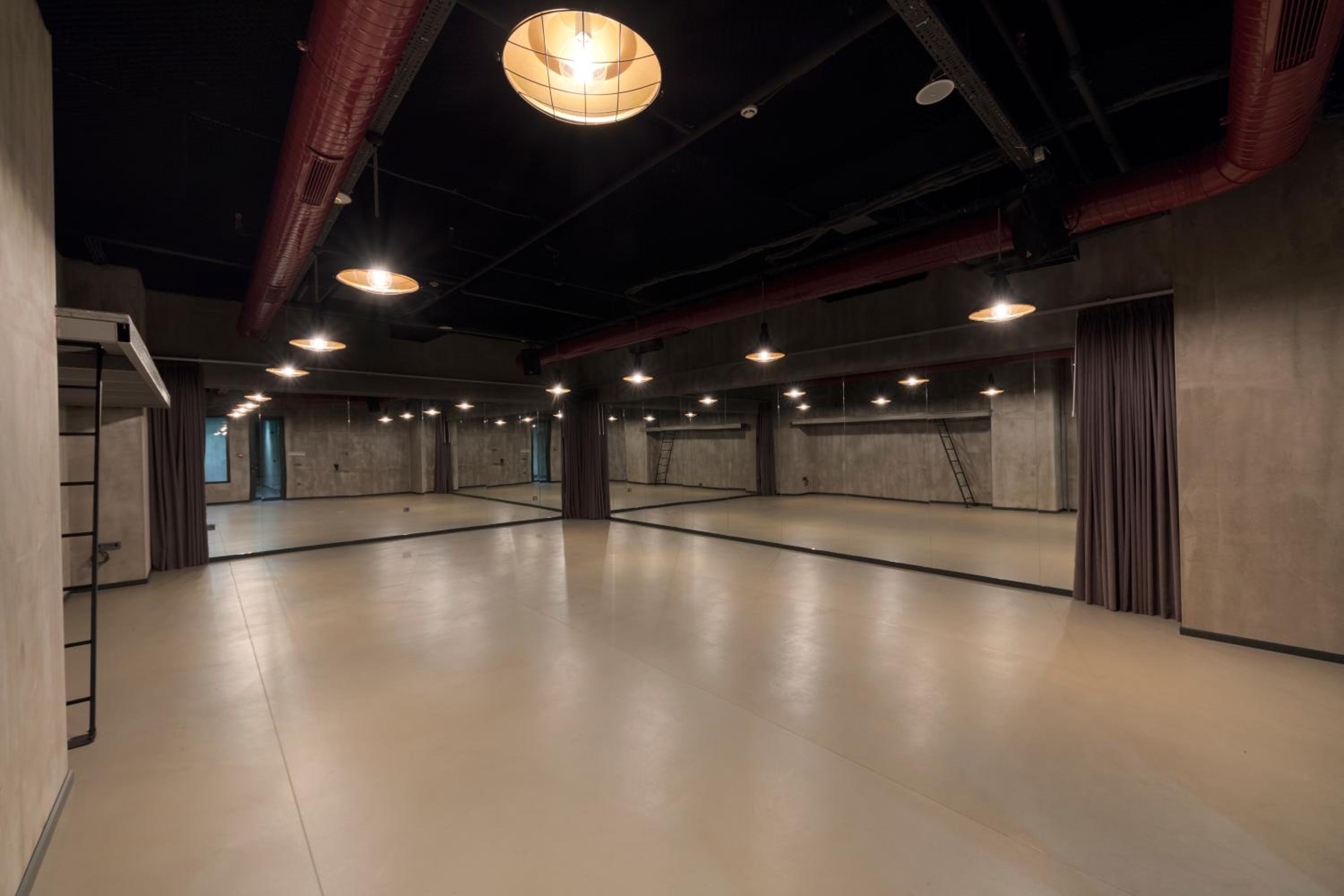 Endless Art Hotel-Special Category - Image 13