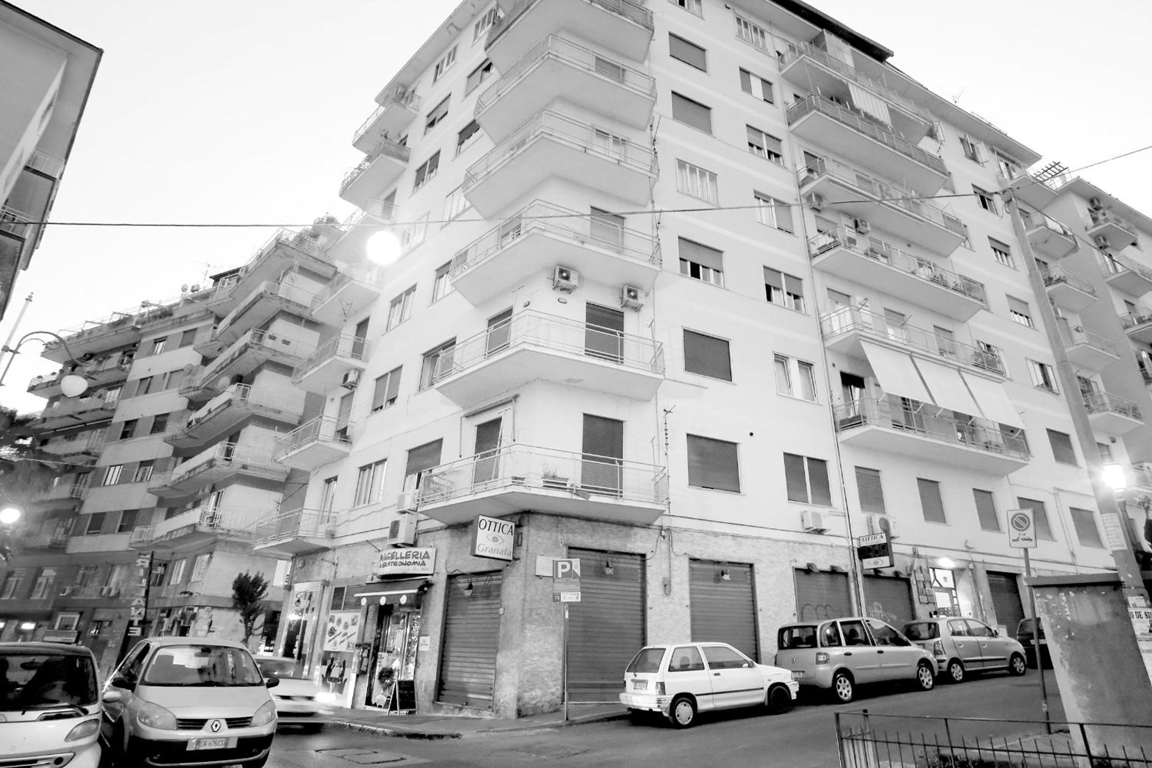 Hotel B&B Salernow2 - Image 1