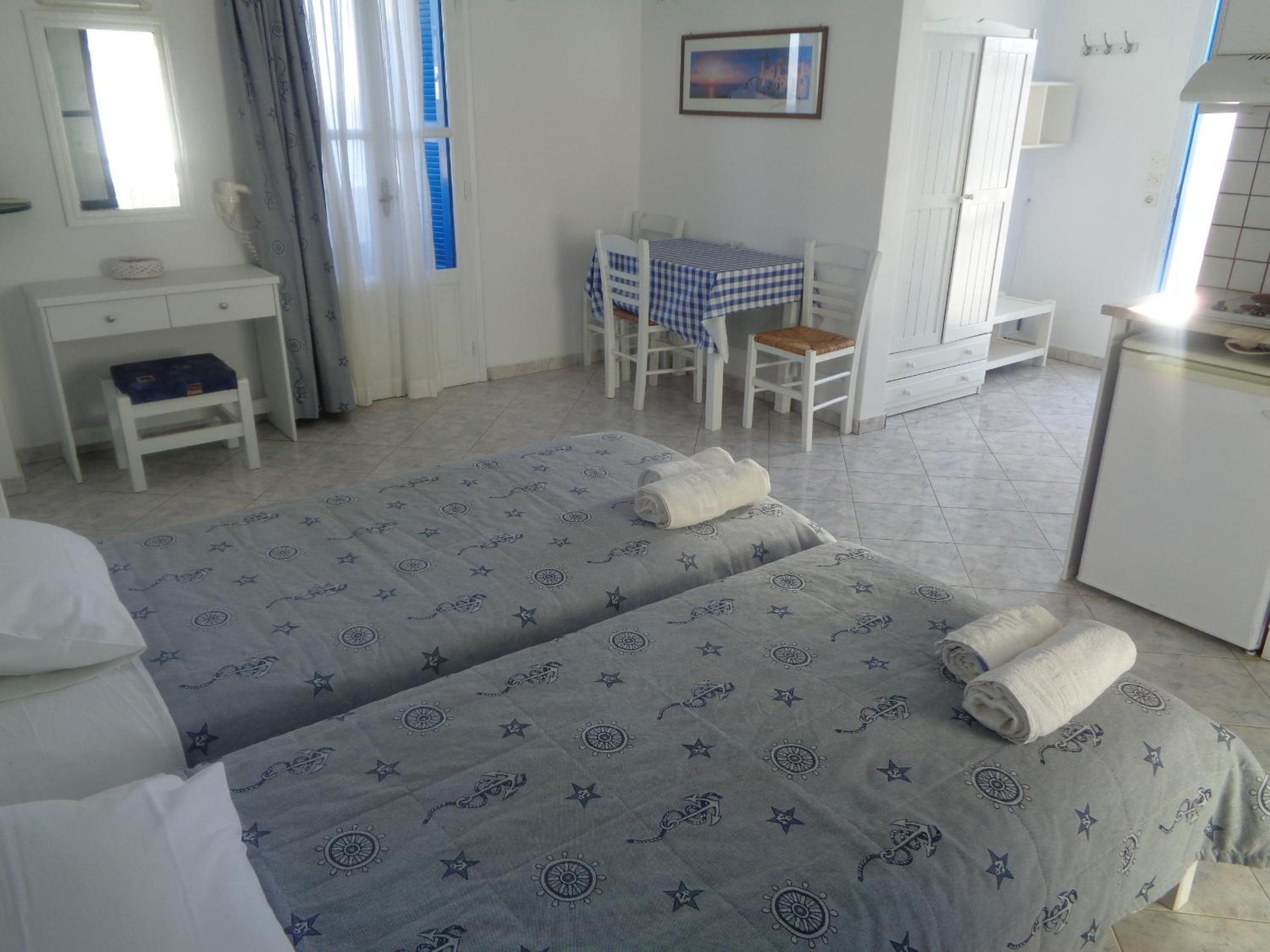 Blue and White Studios & Apartments