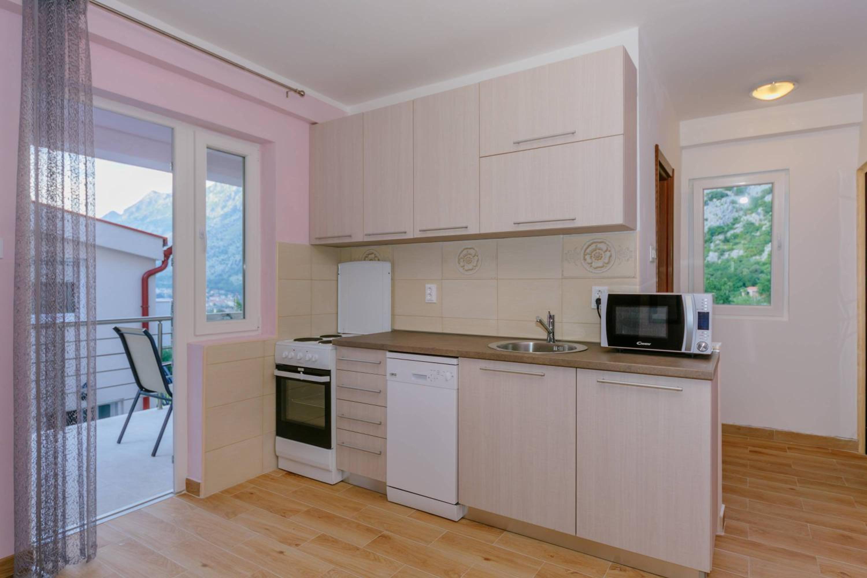 Paradise Bay Apartments