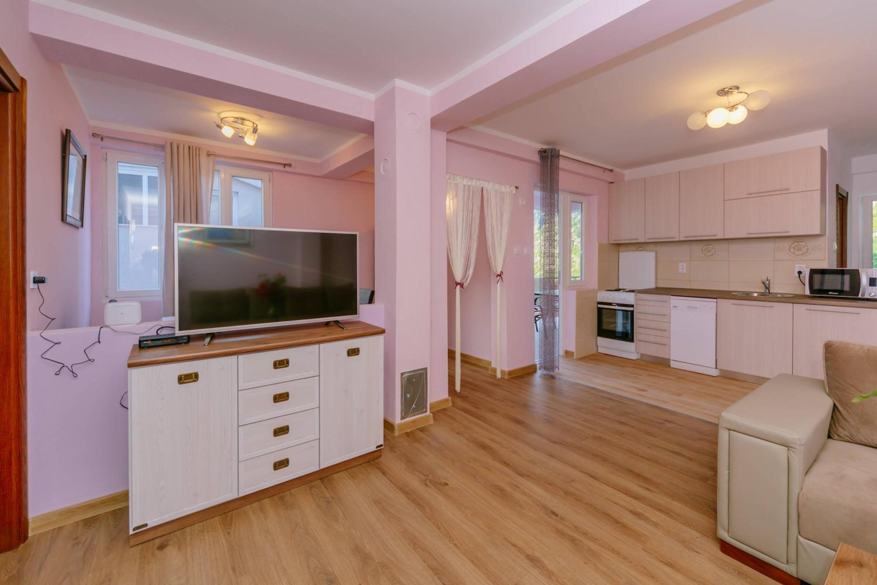 Paradise Bay Apartments