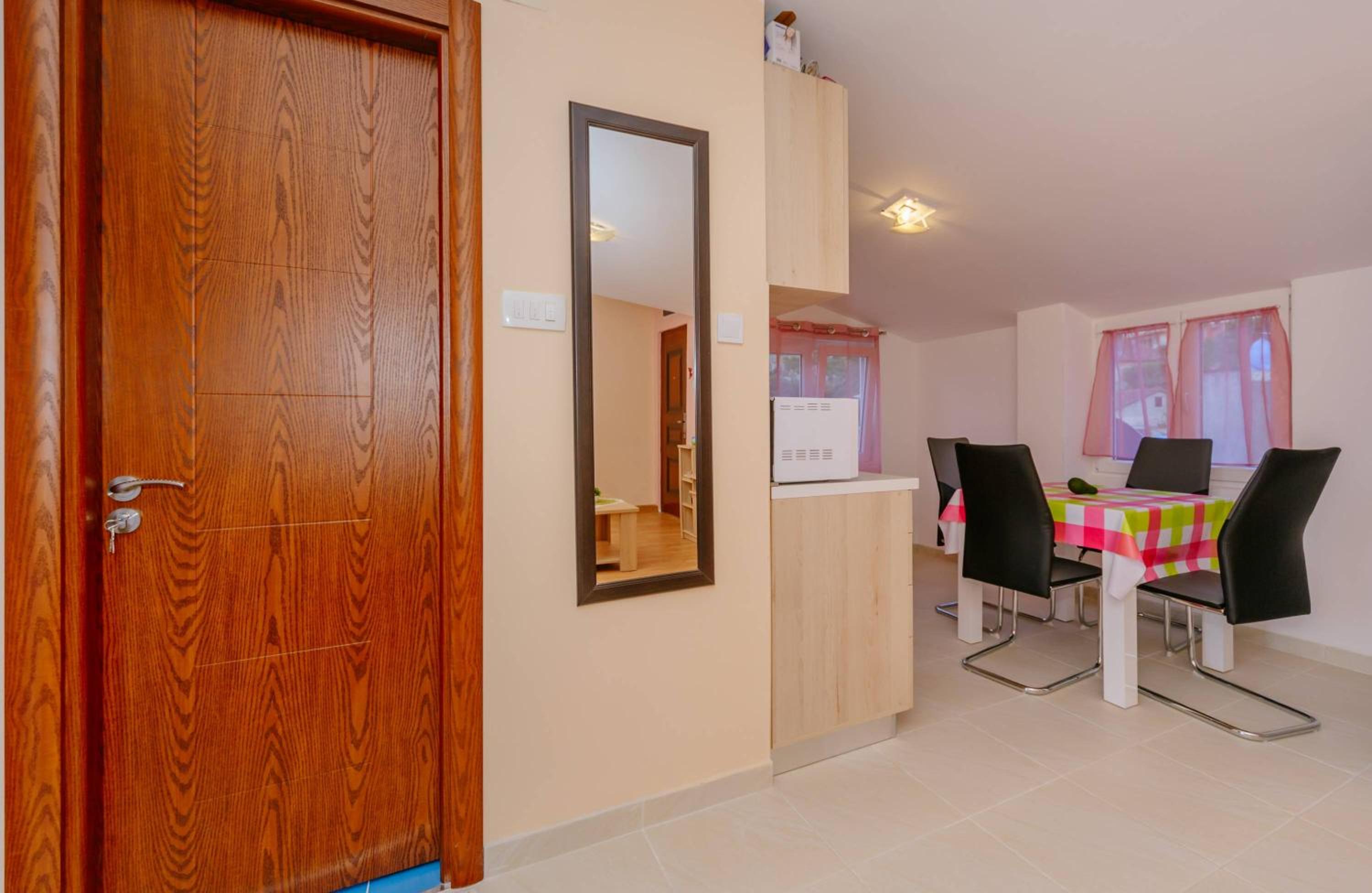 Paradise Bay Apartments