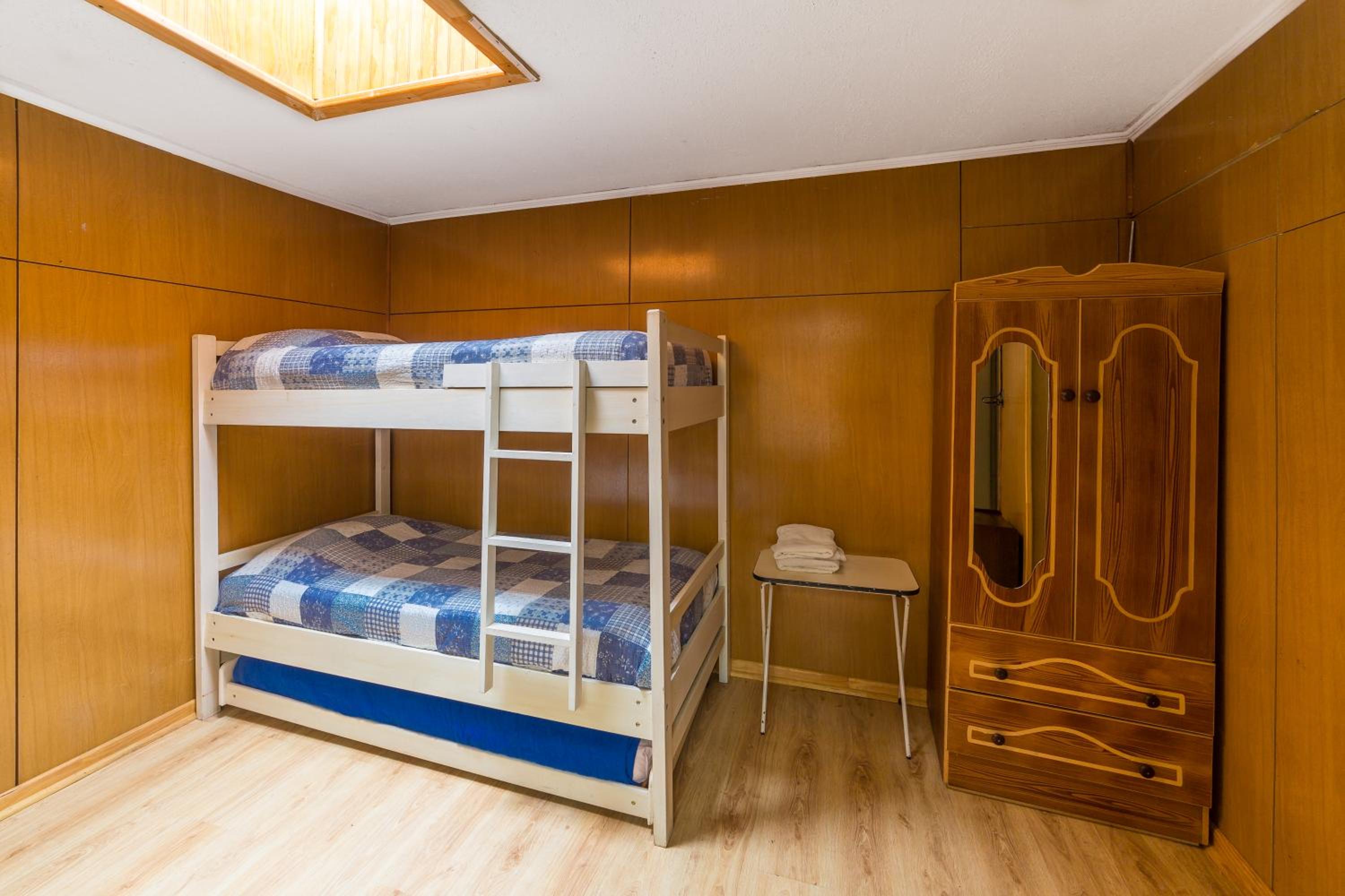 Hostal Caleta Abarca