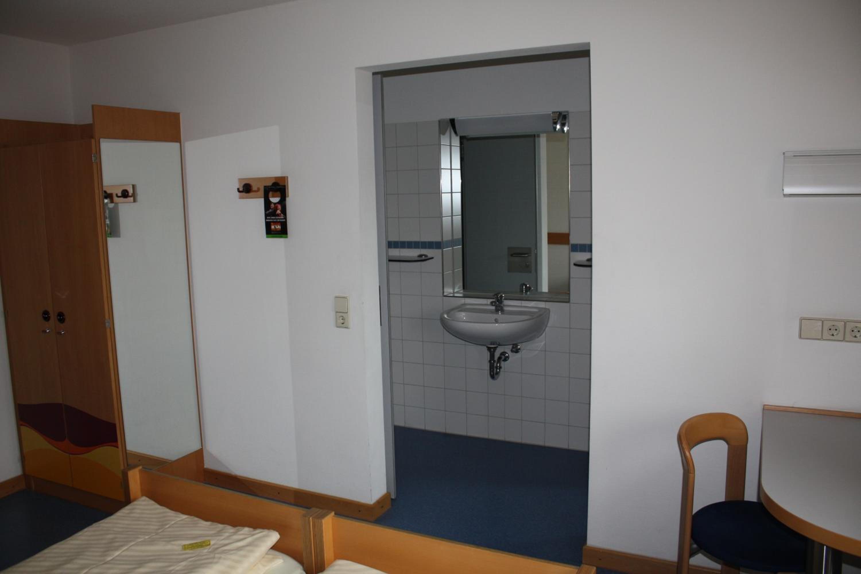 Stuttgart Vacations - Jugendherberge Stuttgart International - Property Image 15