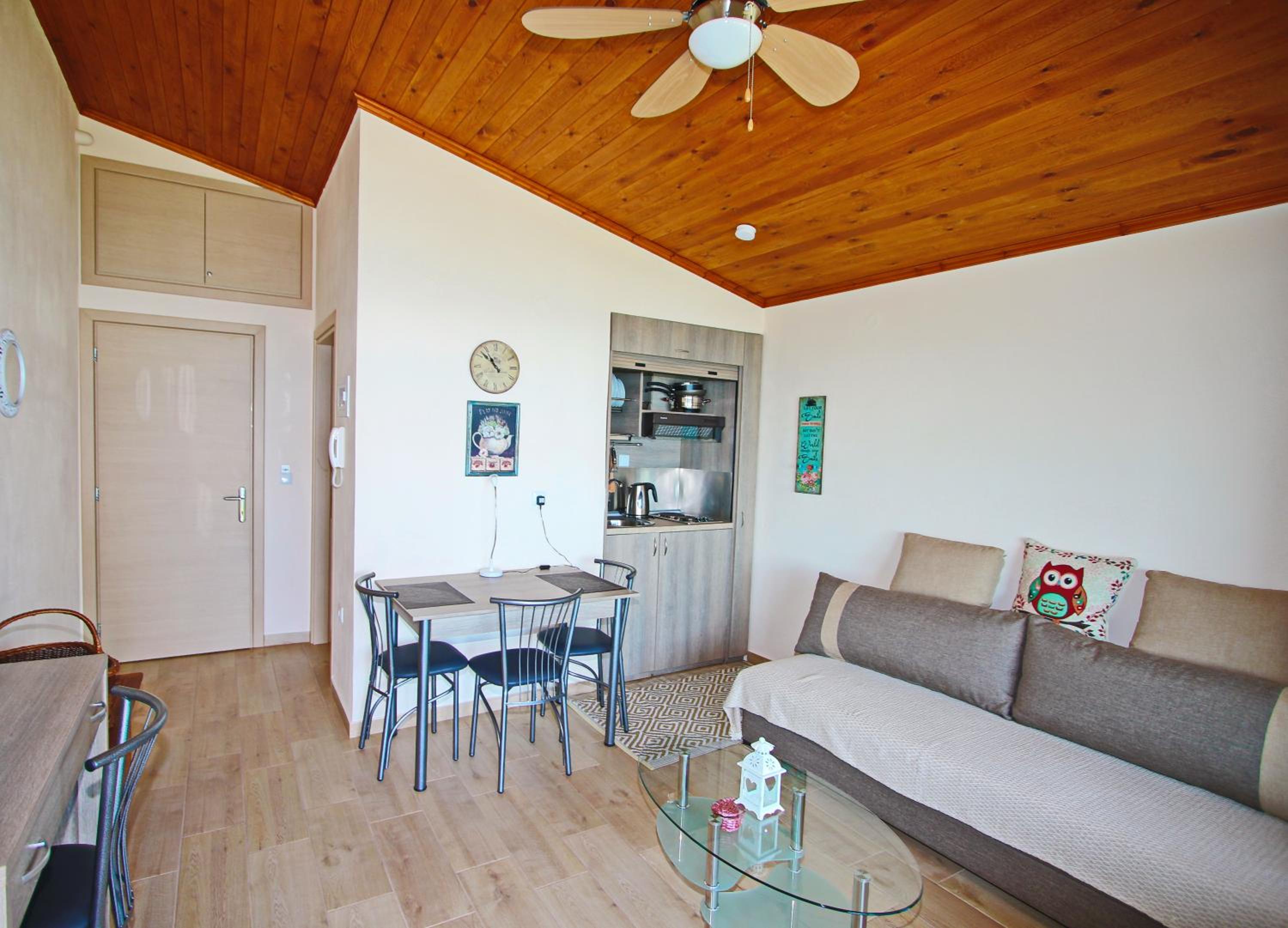 Photo 57