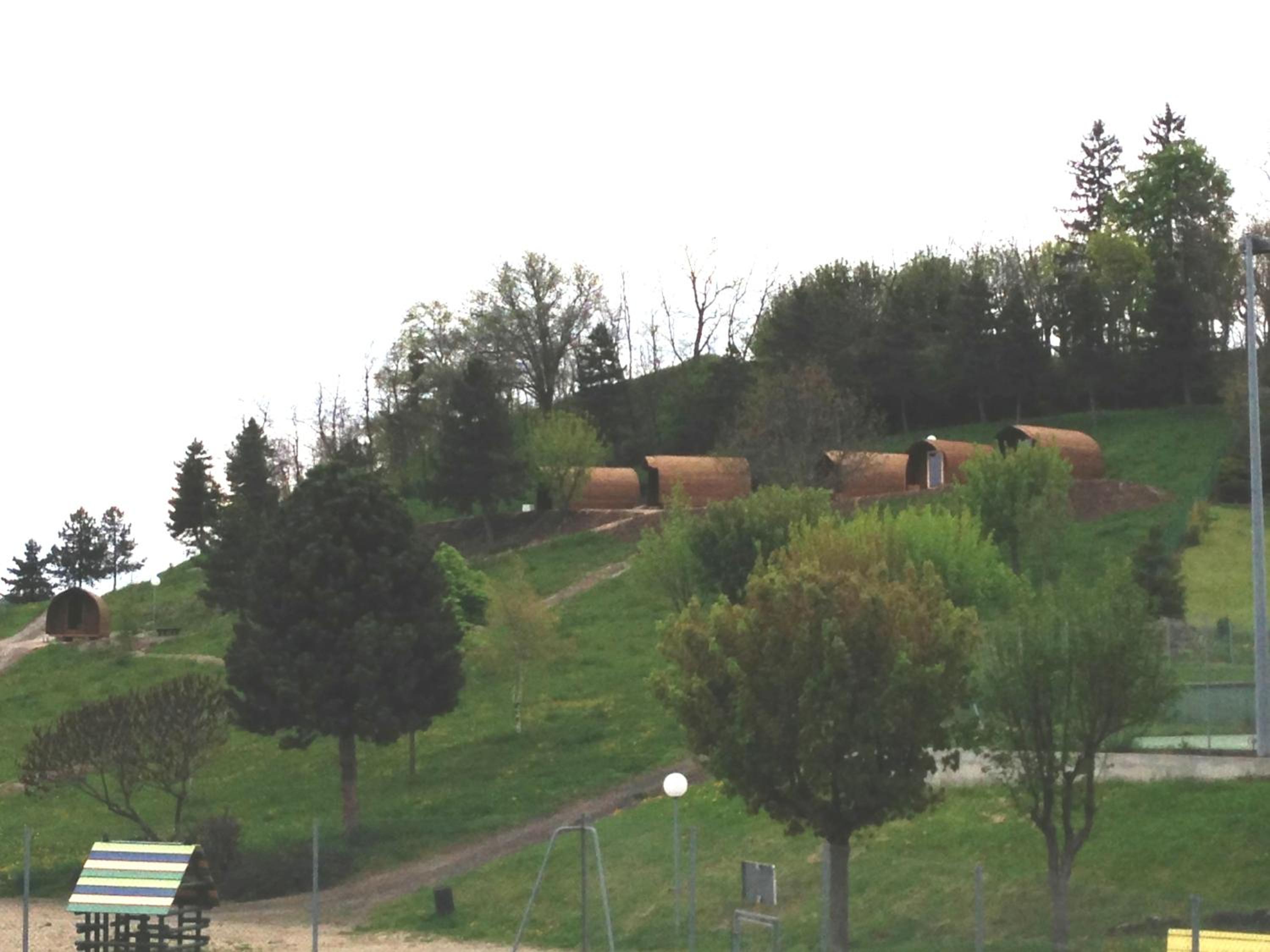 La Colline Aux Cabanes