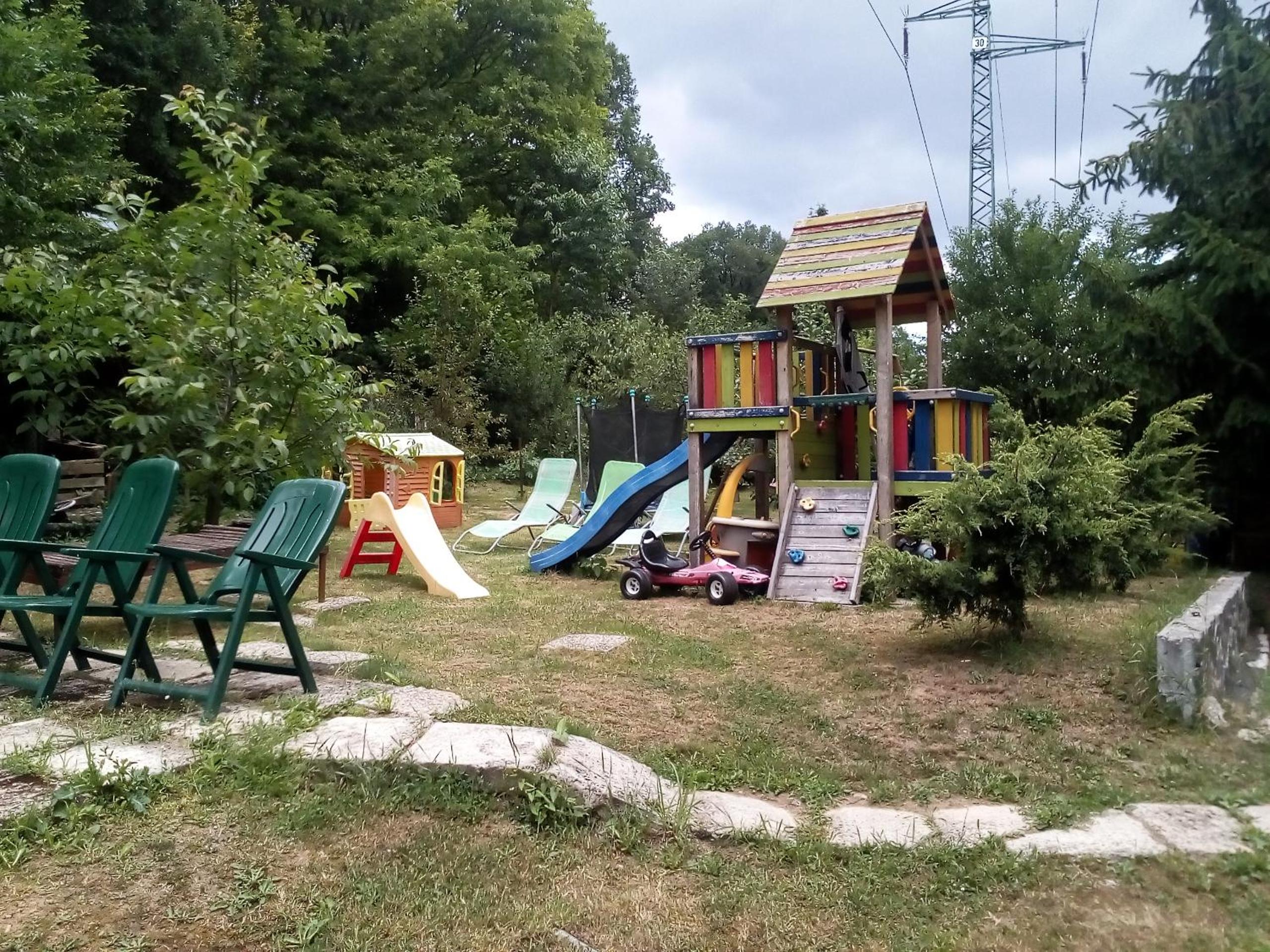 Photo 18