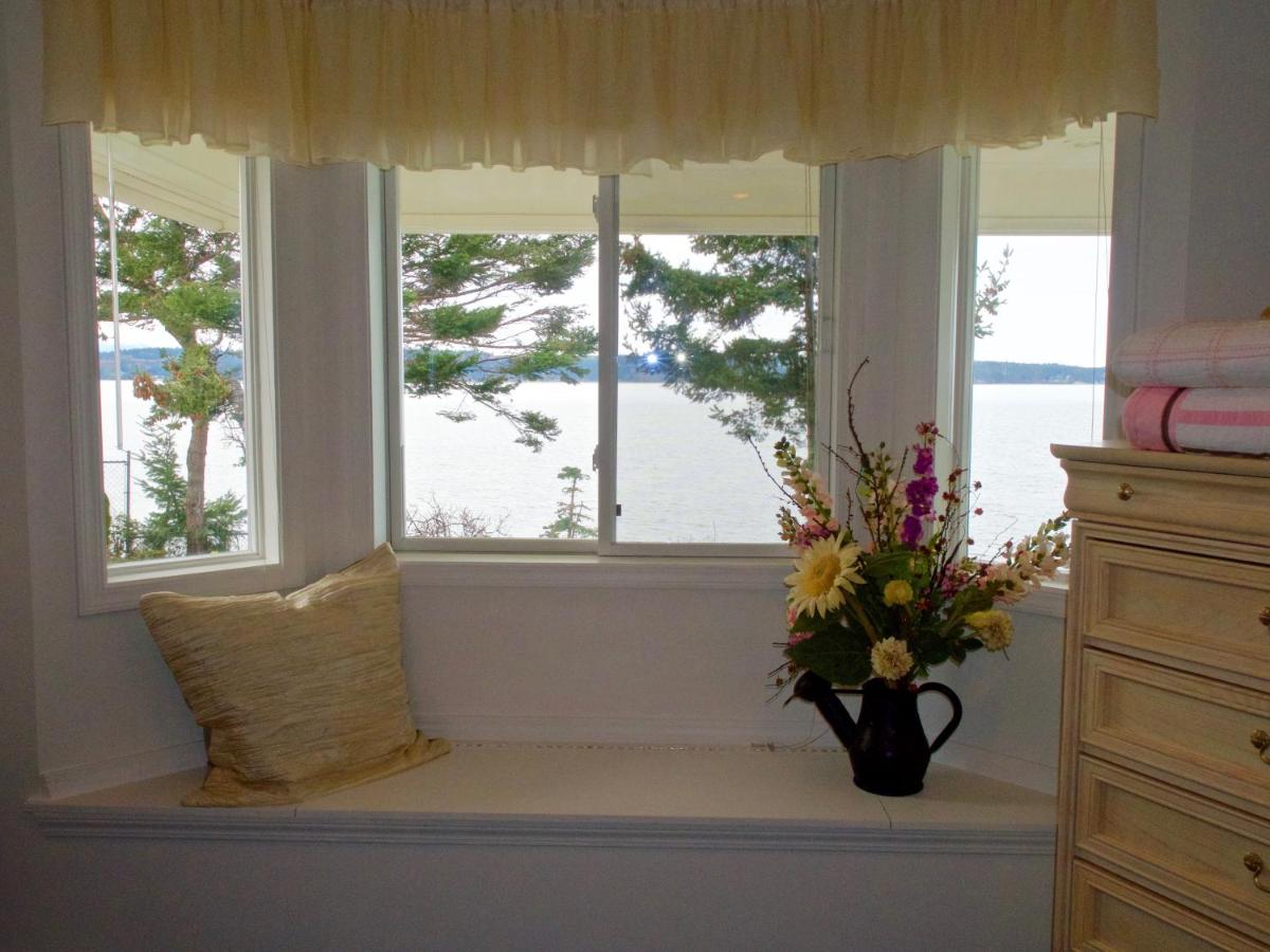 Sea Mist Waterfront B&B