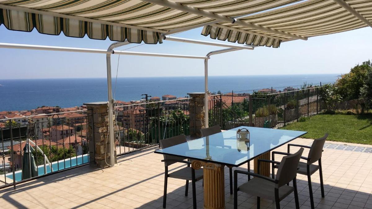 Villa Nemo view 2