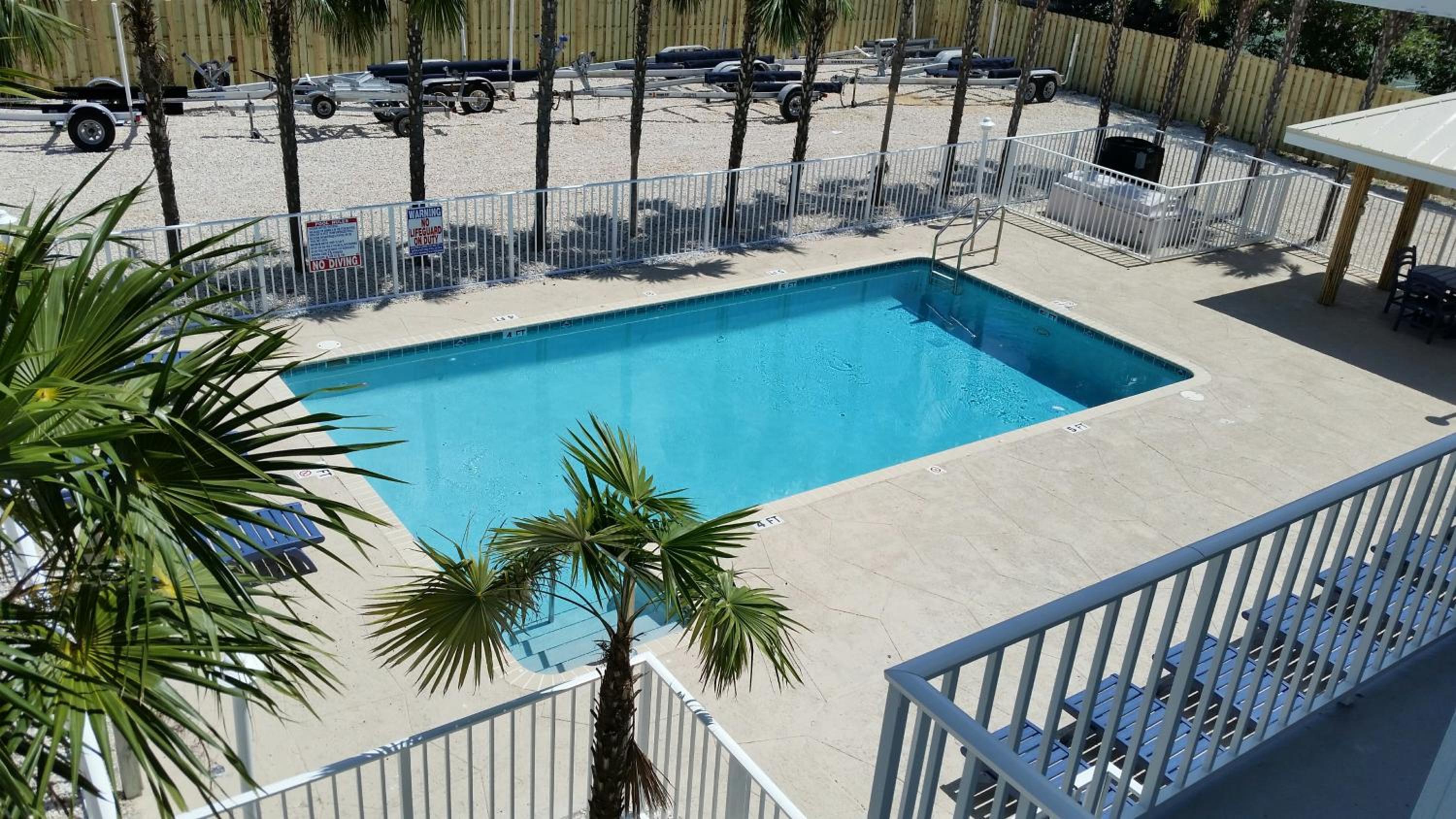 Knight's Key Suites