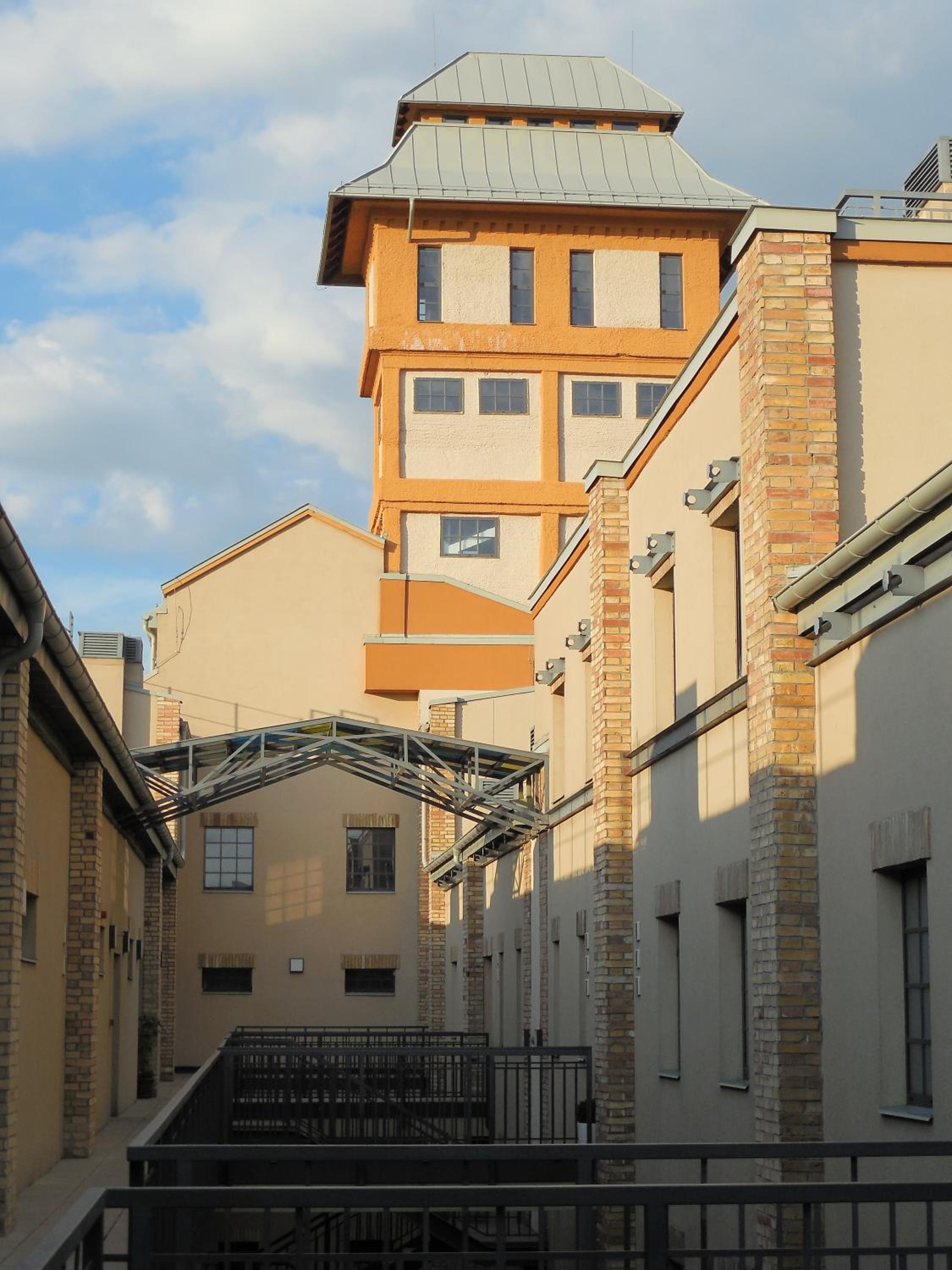 Photo 43