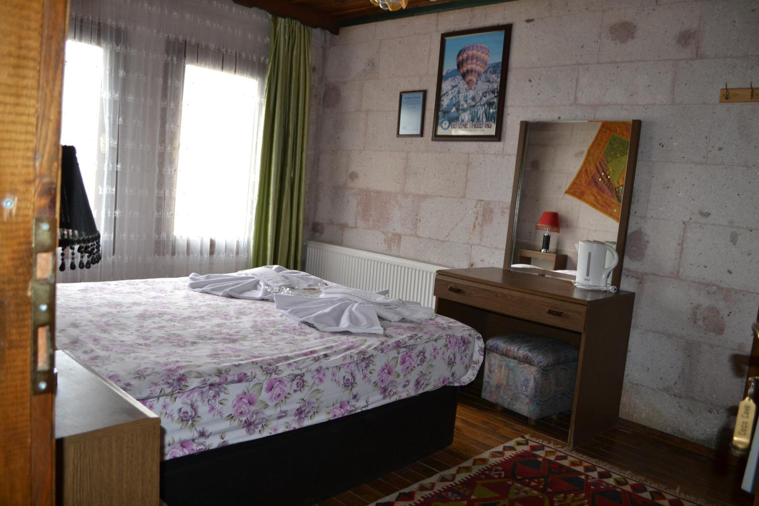 Coco Cave - Image 30