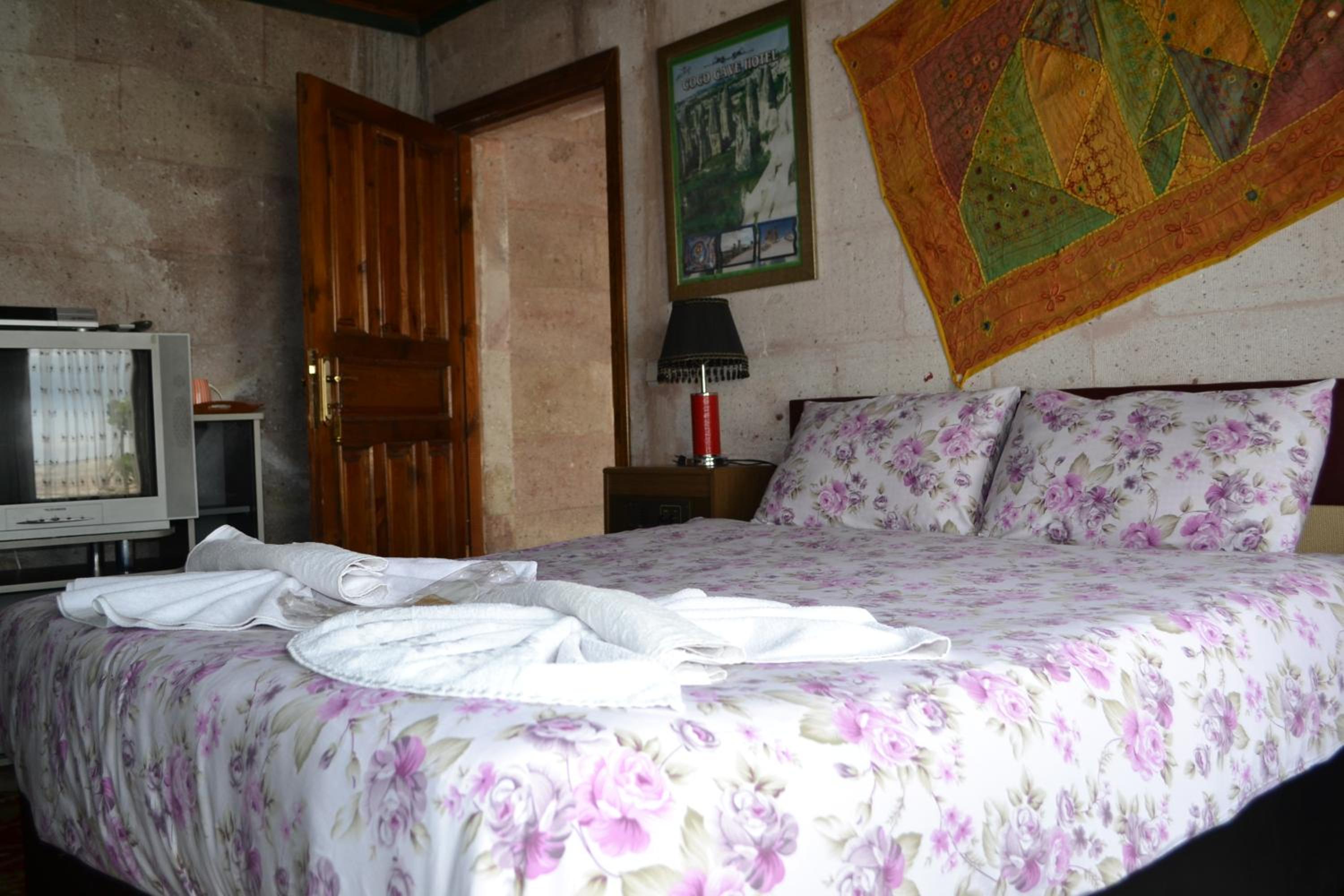 Coco Cave - Image 29