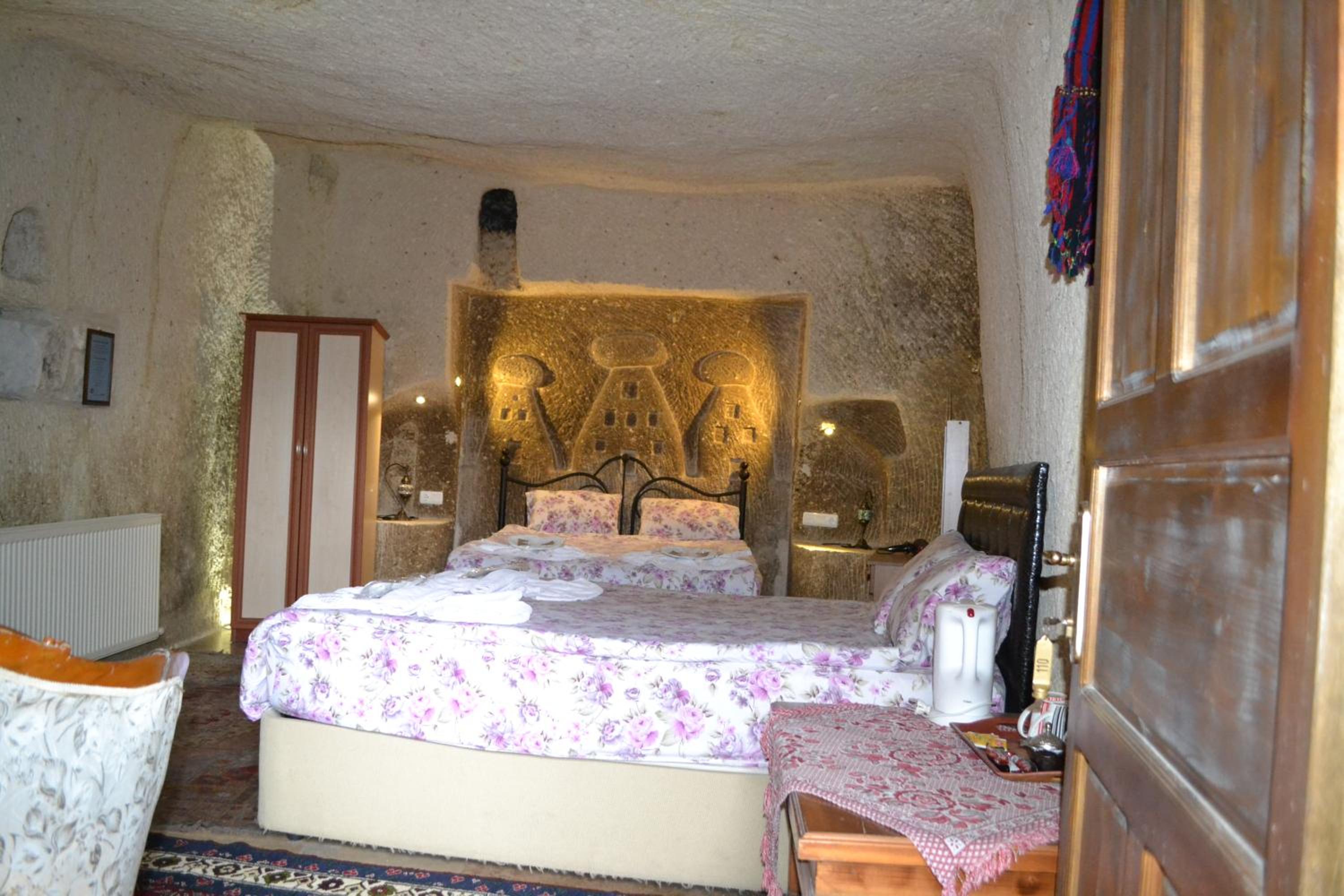 Coco Cave - Image 22