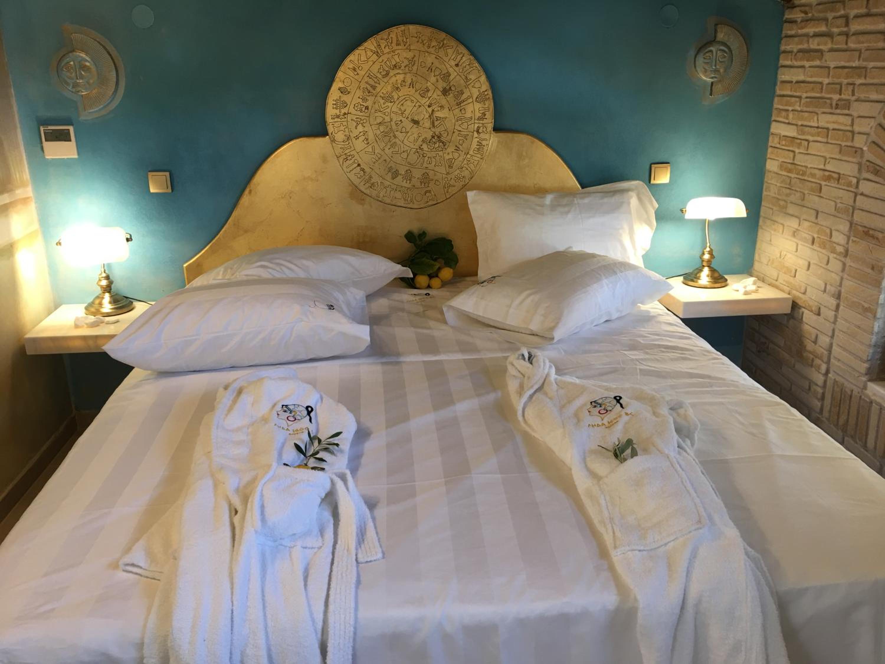 Leda Suites