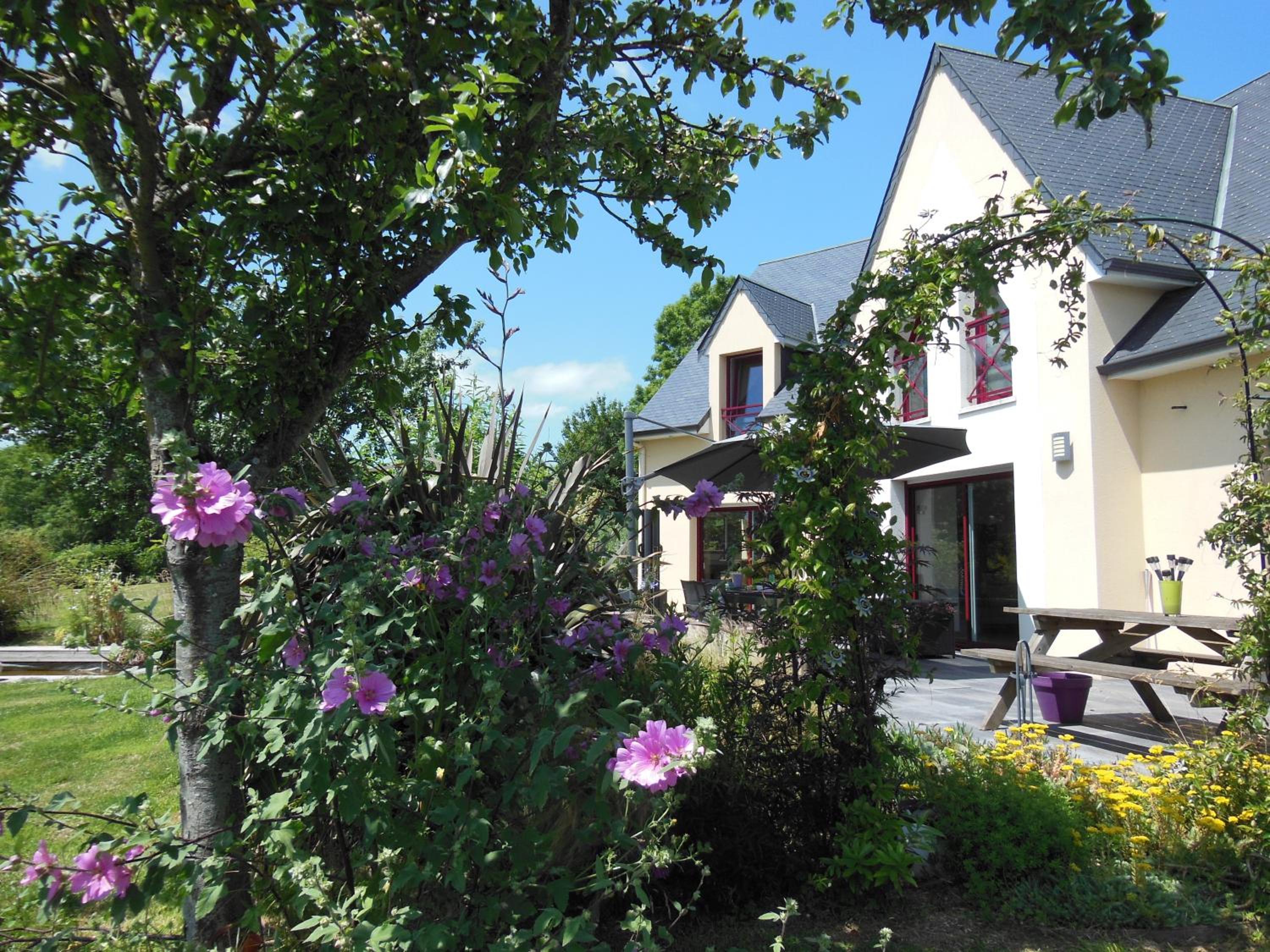 Le Clos des Pommiers view 2