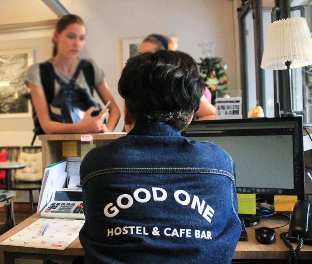 Good One Poshtel & Cafe Bar