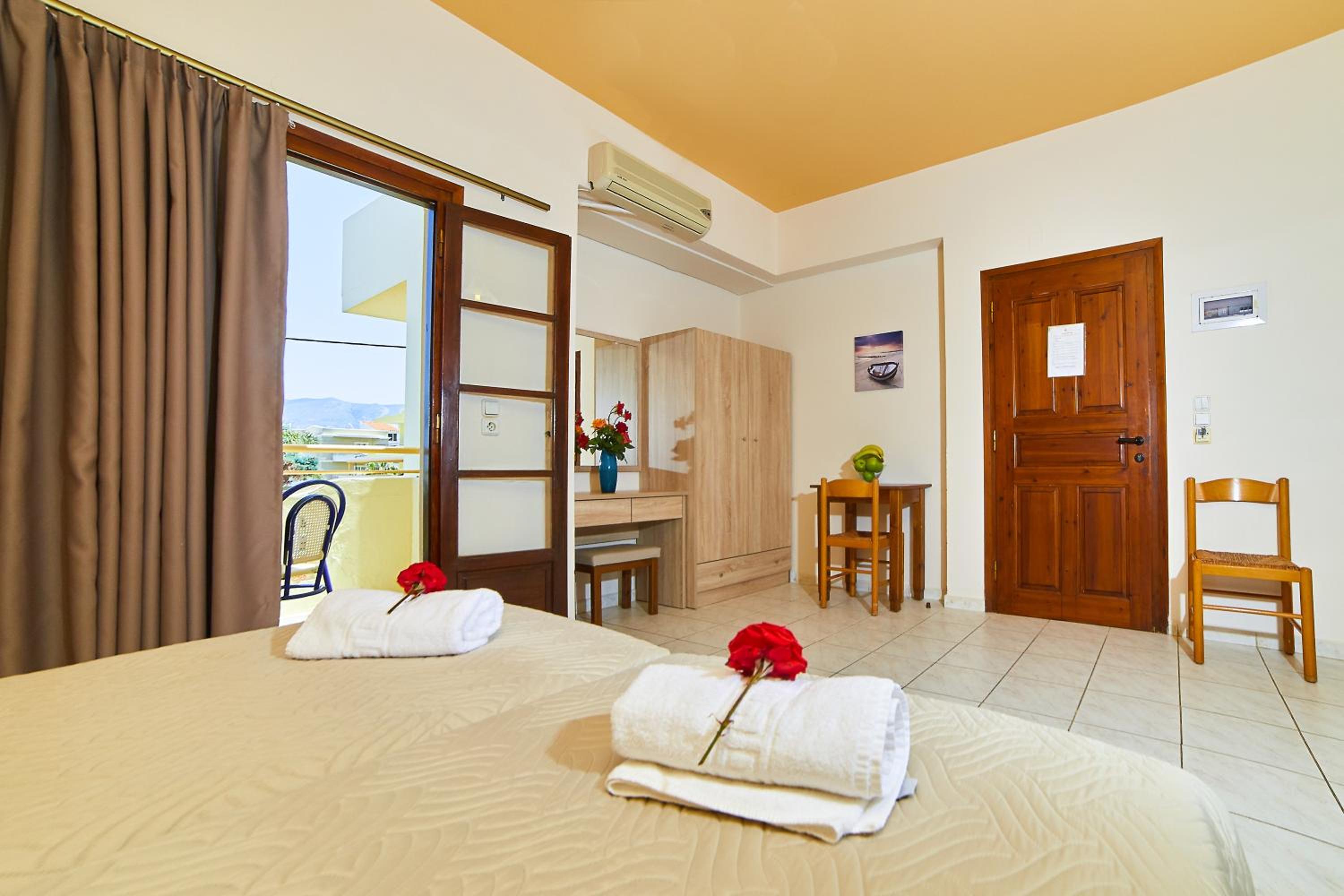 Villa Diasselo en Malia — hotel room