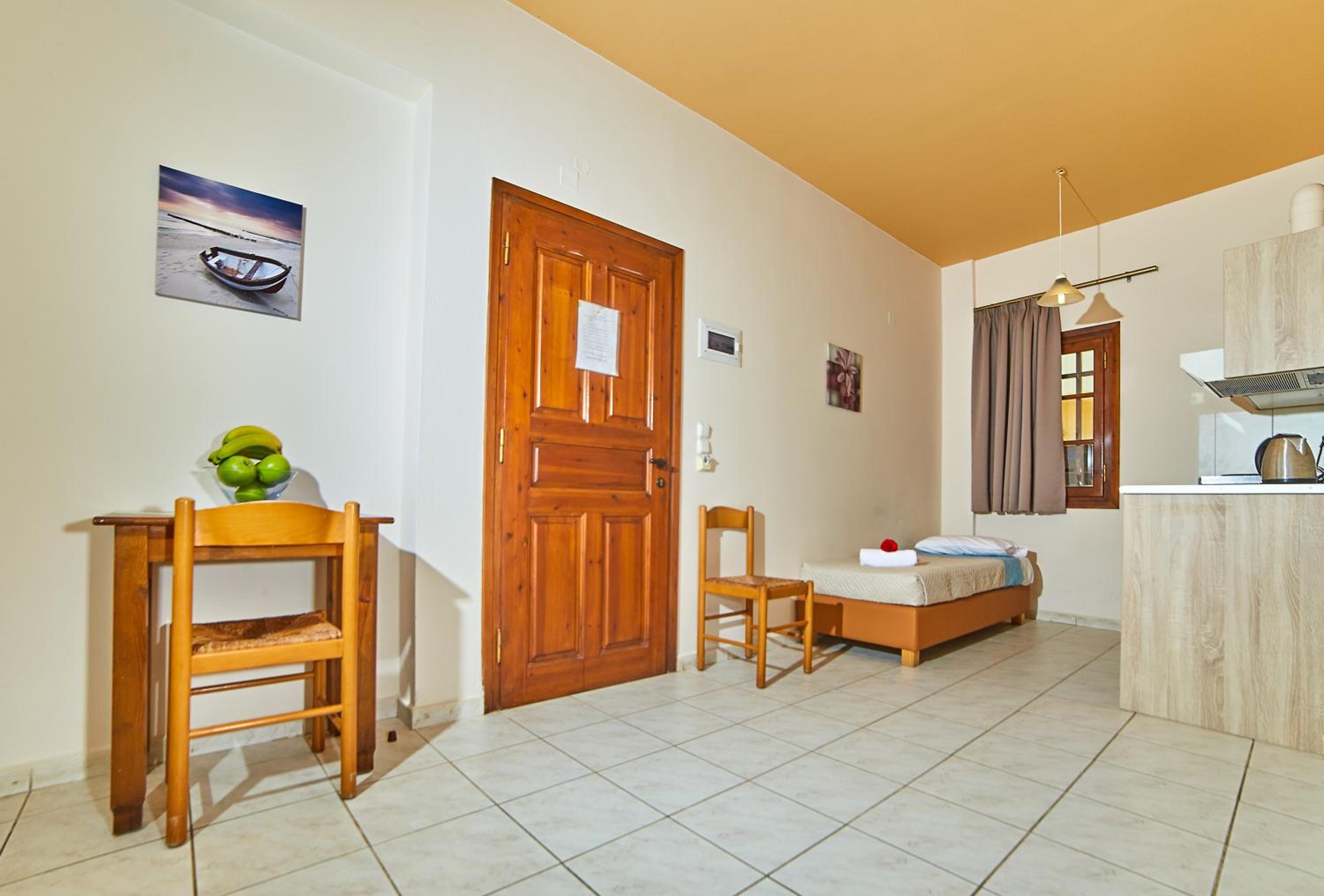 Villa Diasselo en Malia — hotel room