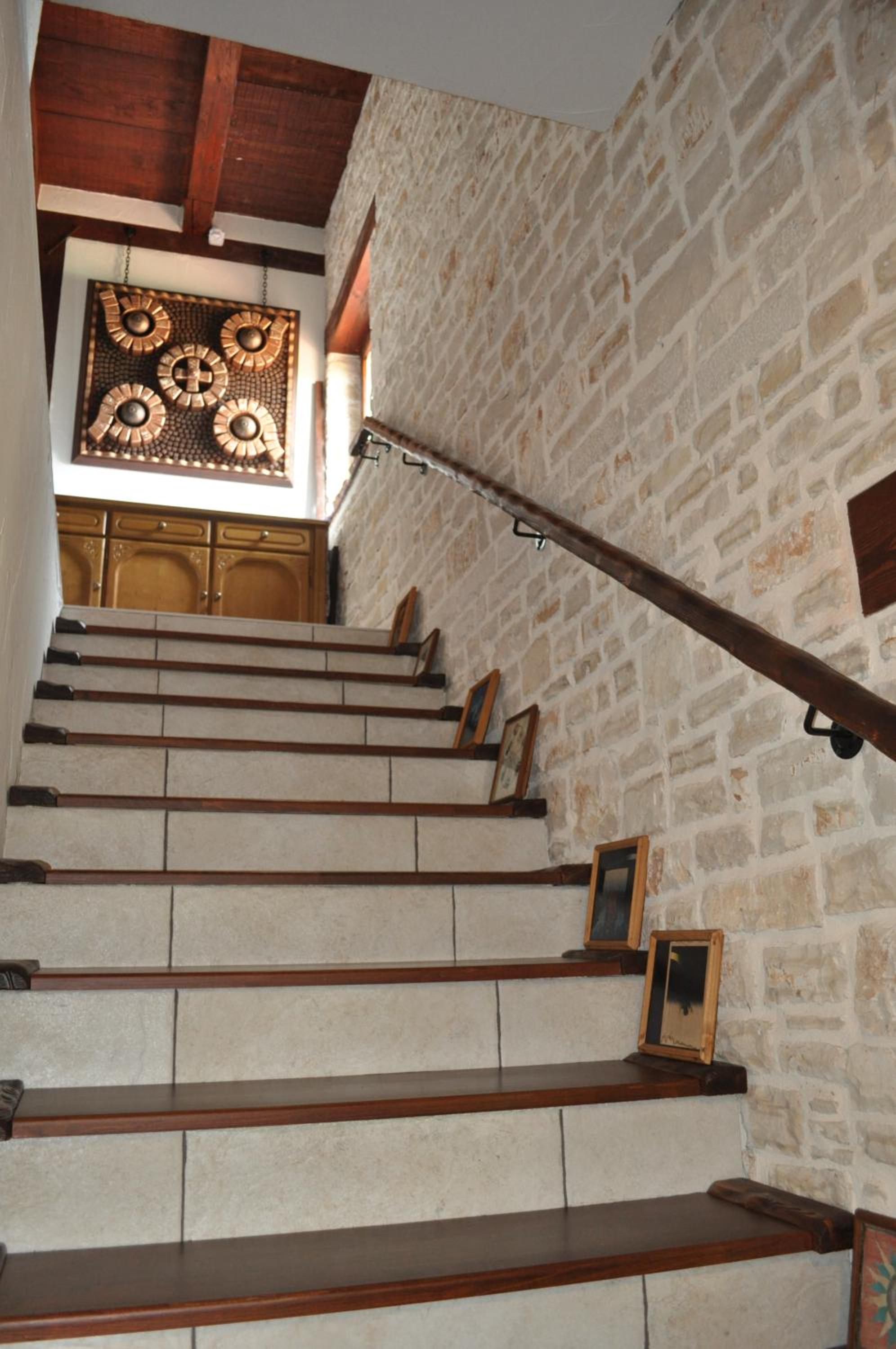 Photo 51