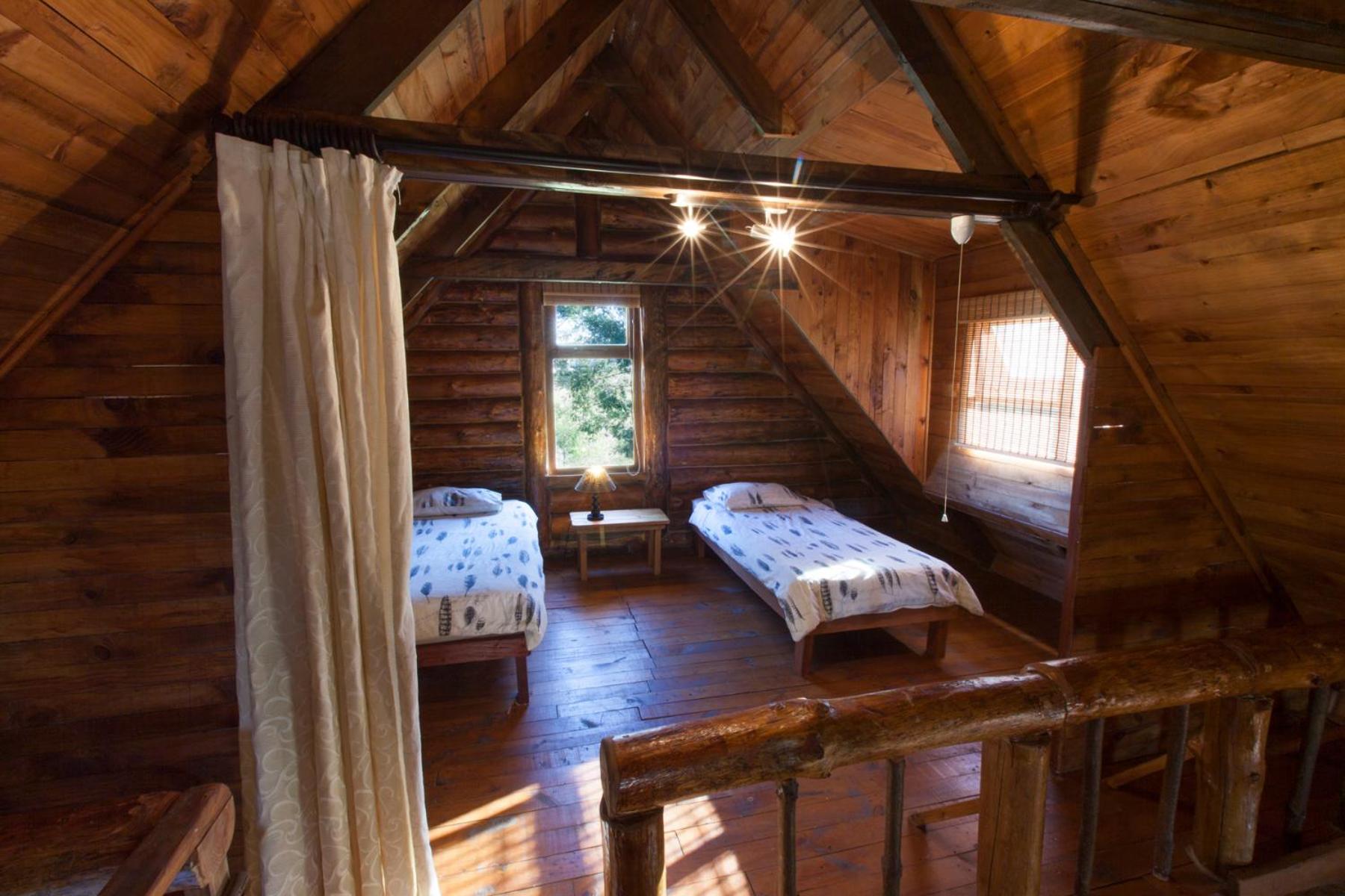 A Log Home at Buffalo Creek