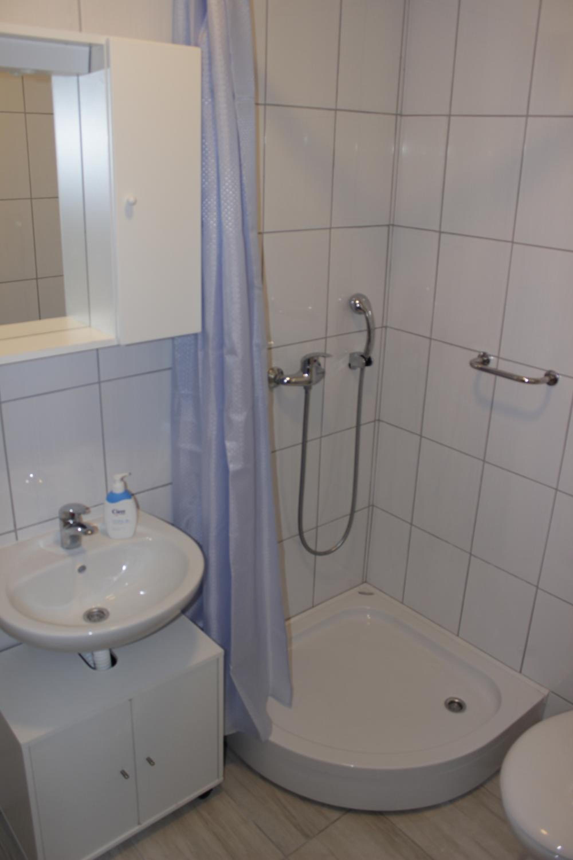 Guest House Put