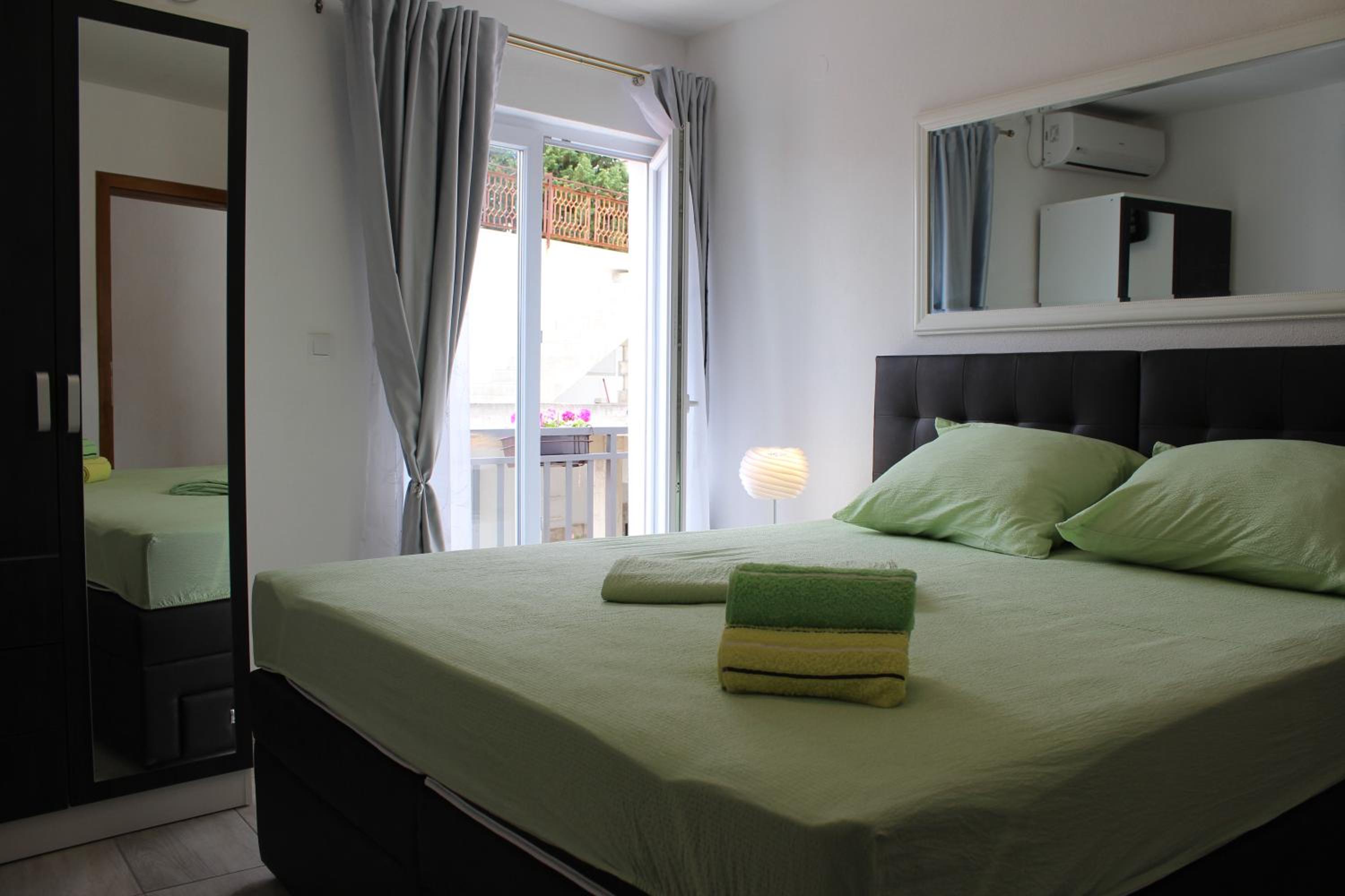 Guest House Put