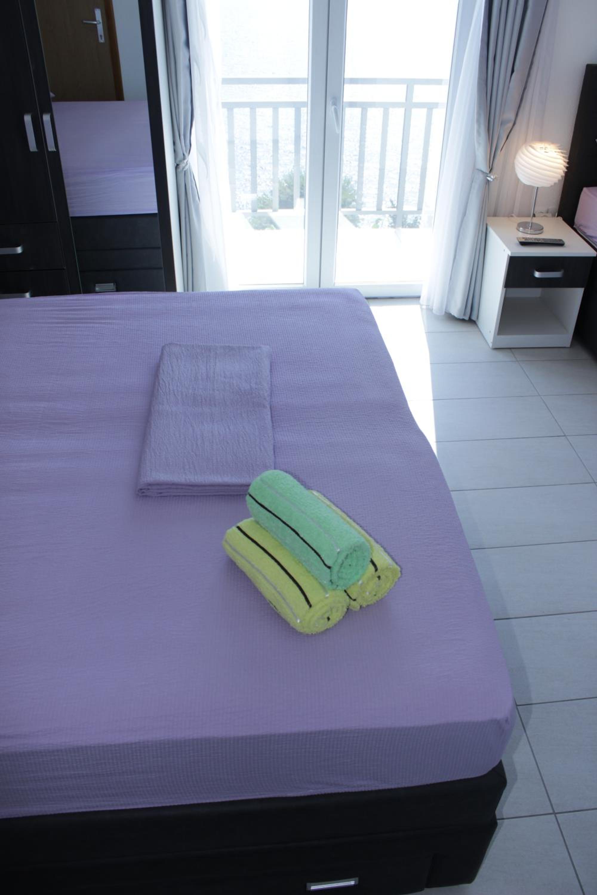 Guest House Put
