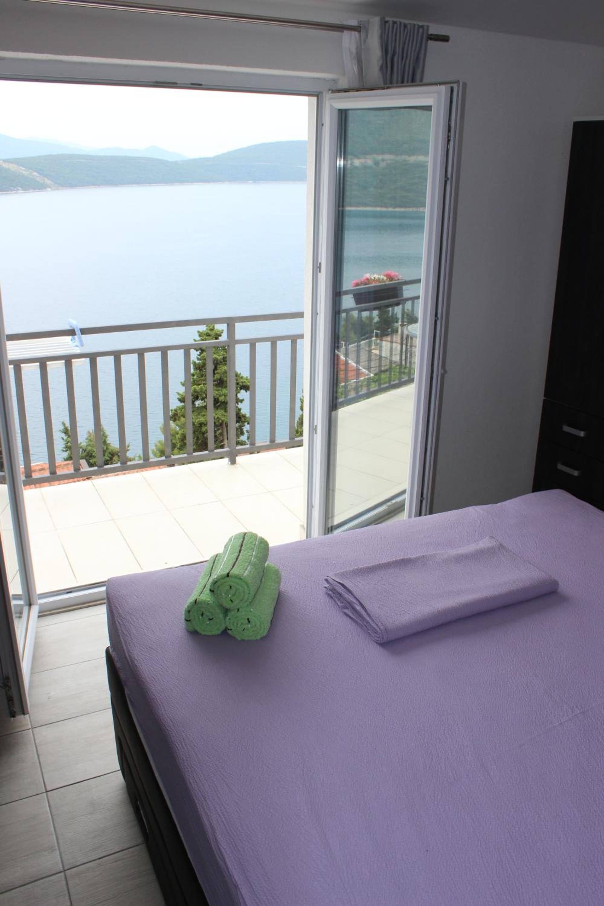 Guest House Put