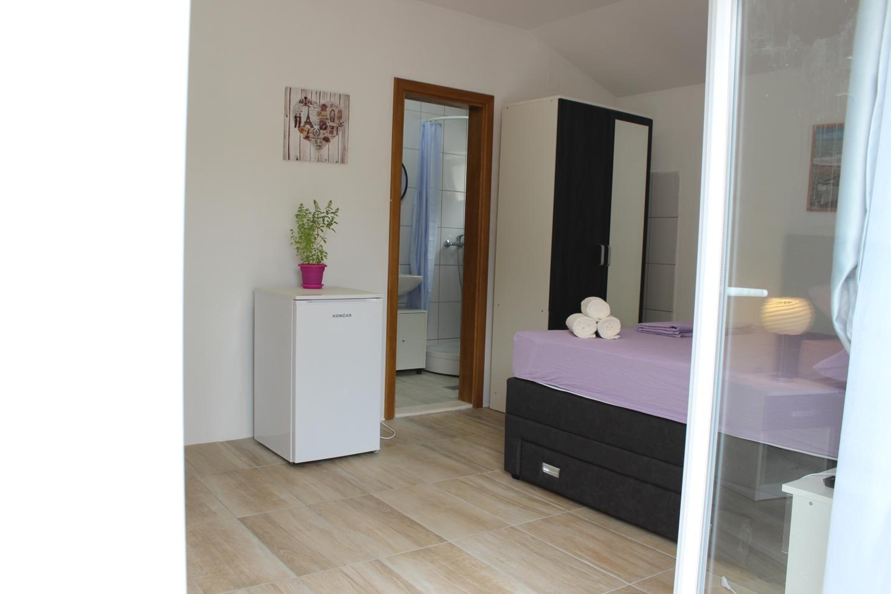 Guest House Put