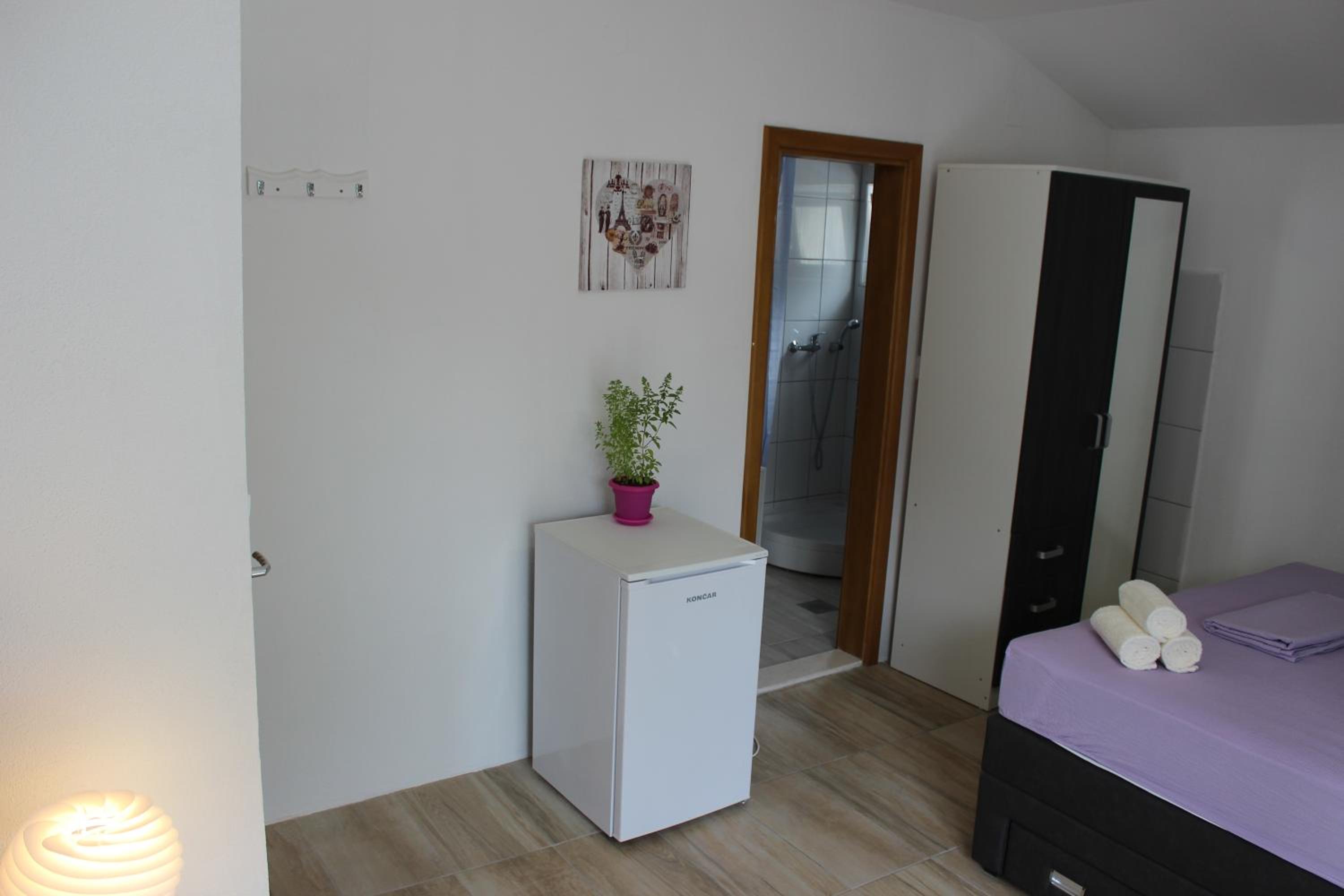 Guest House Put