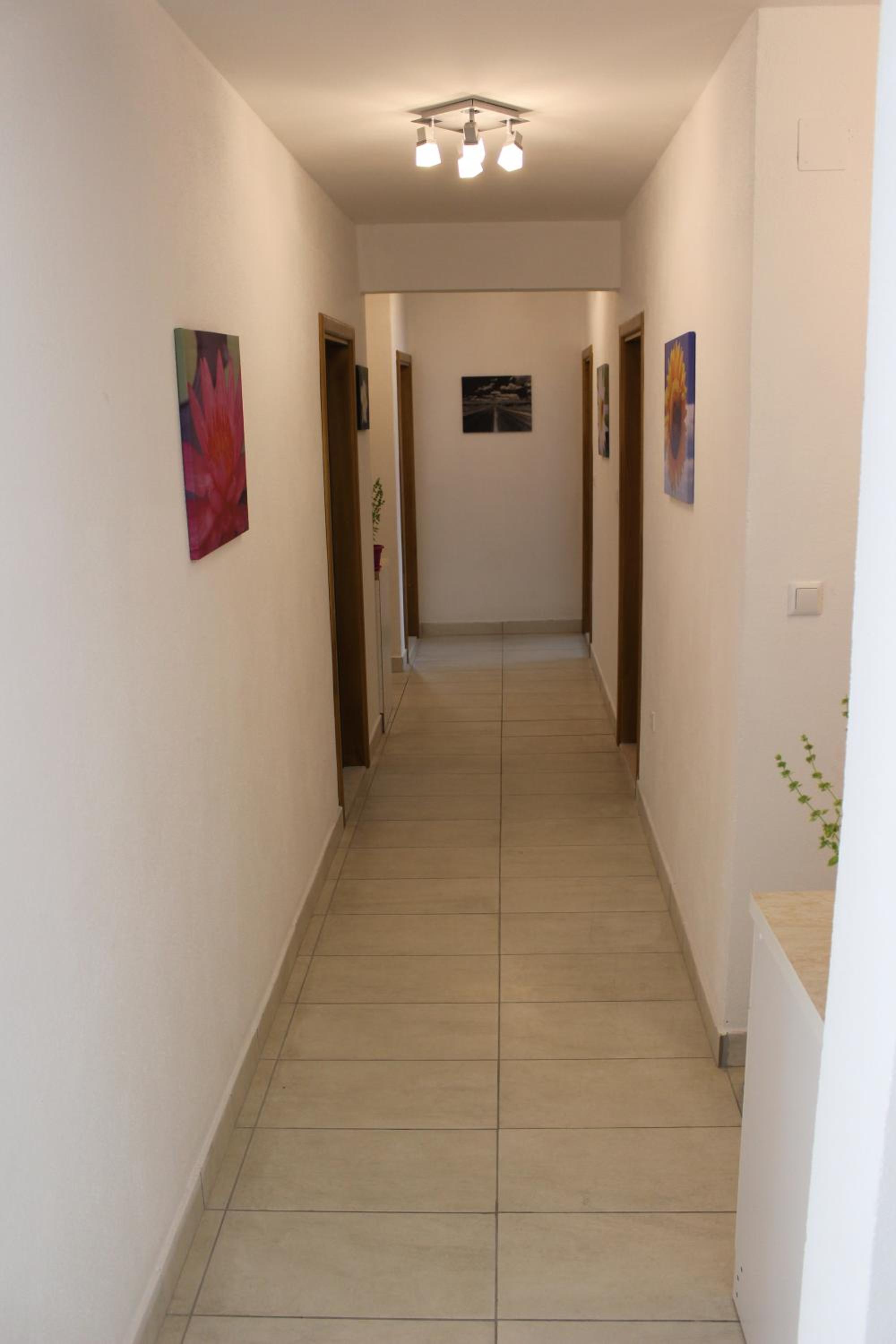 Guest House Put
