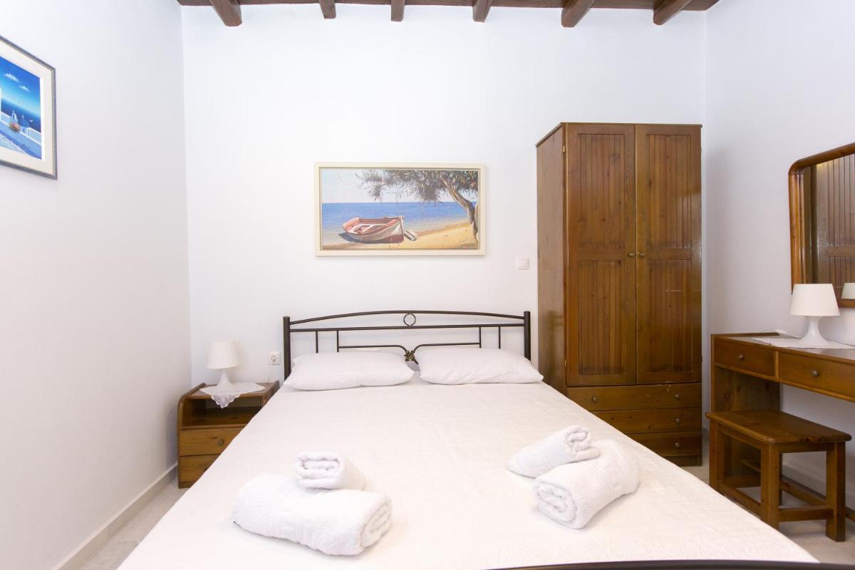 Moutsouna Beach II photo 2