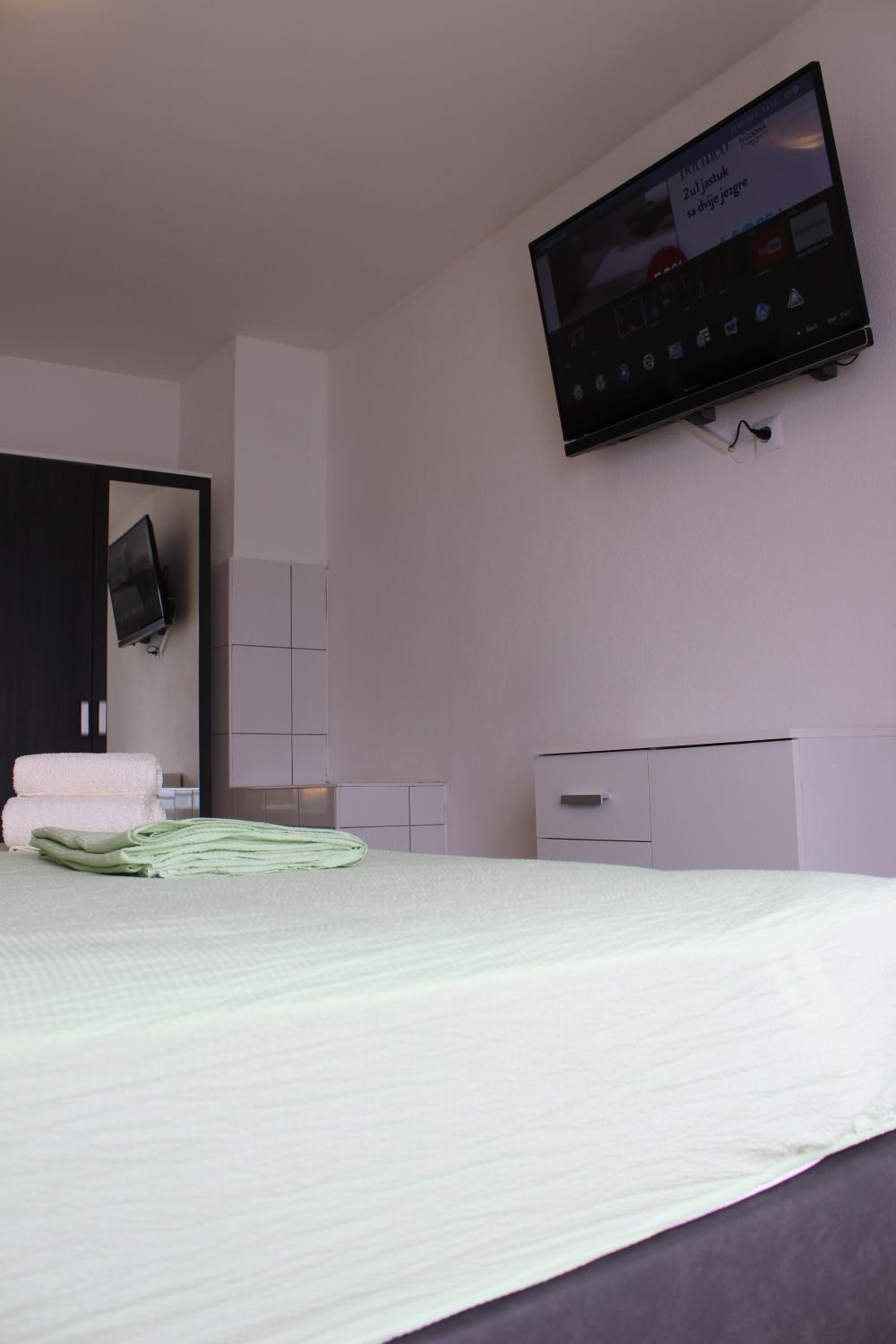 Guest House Put