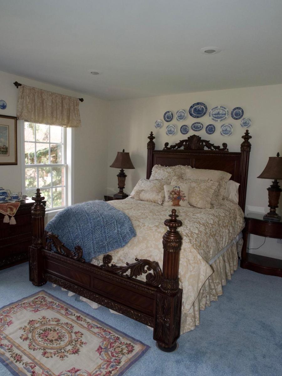 Sea Mist Waterfront B&B
