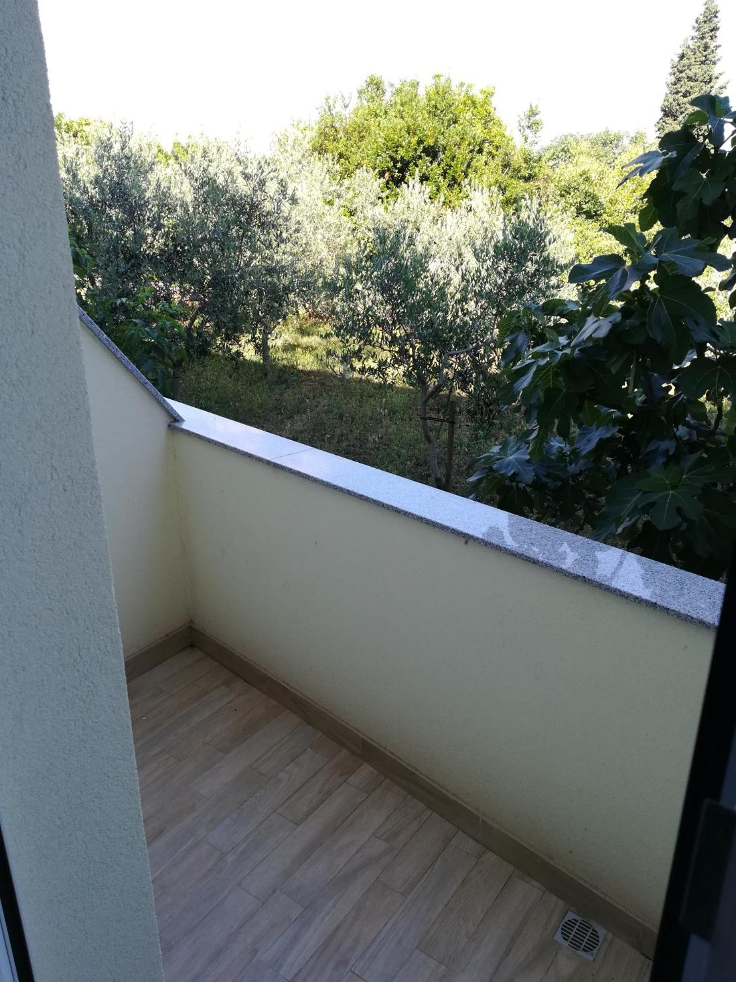 Cinema House Single & Double Rooms & Studio Apartments view 2
