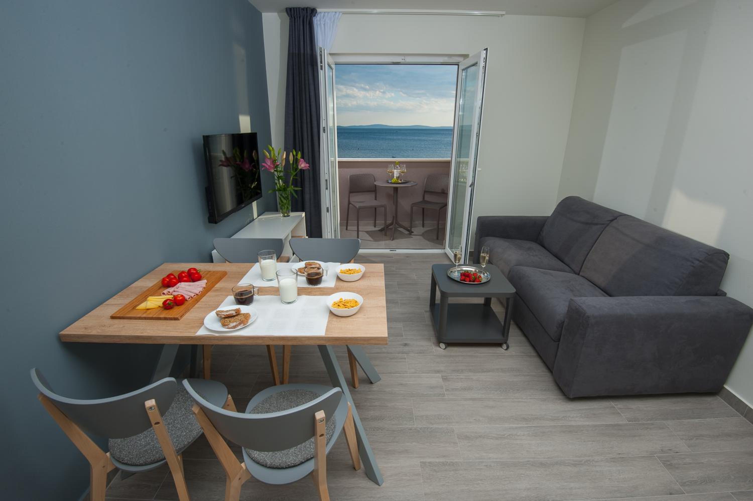 Seaside Luxury Suites