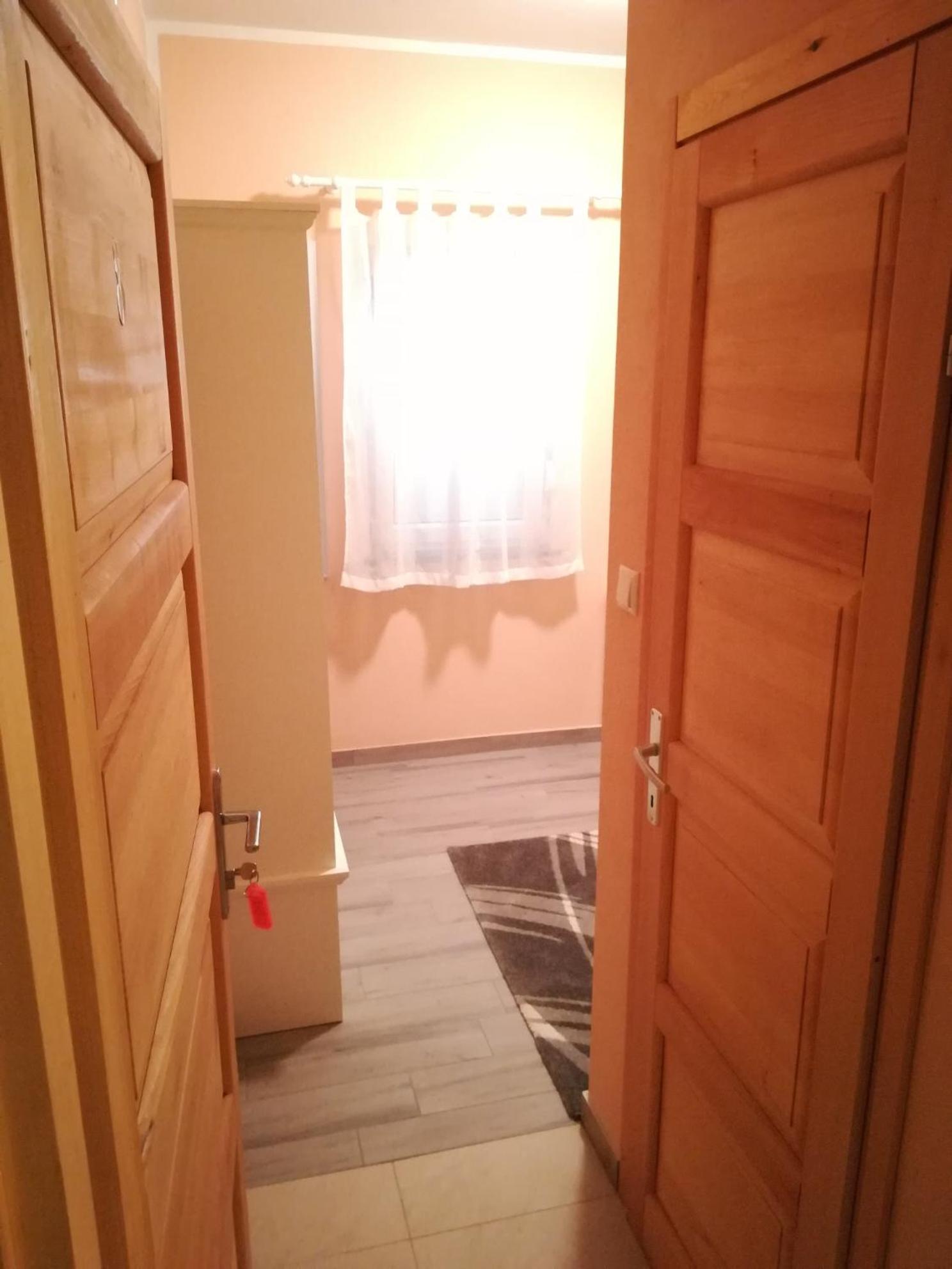 Photo 38
