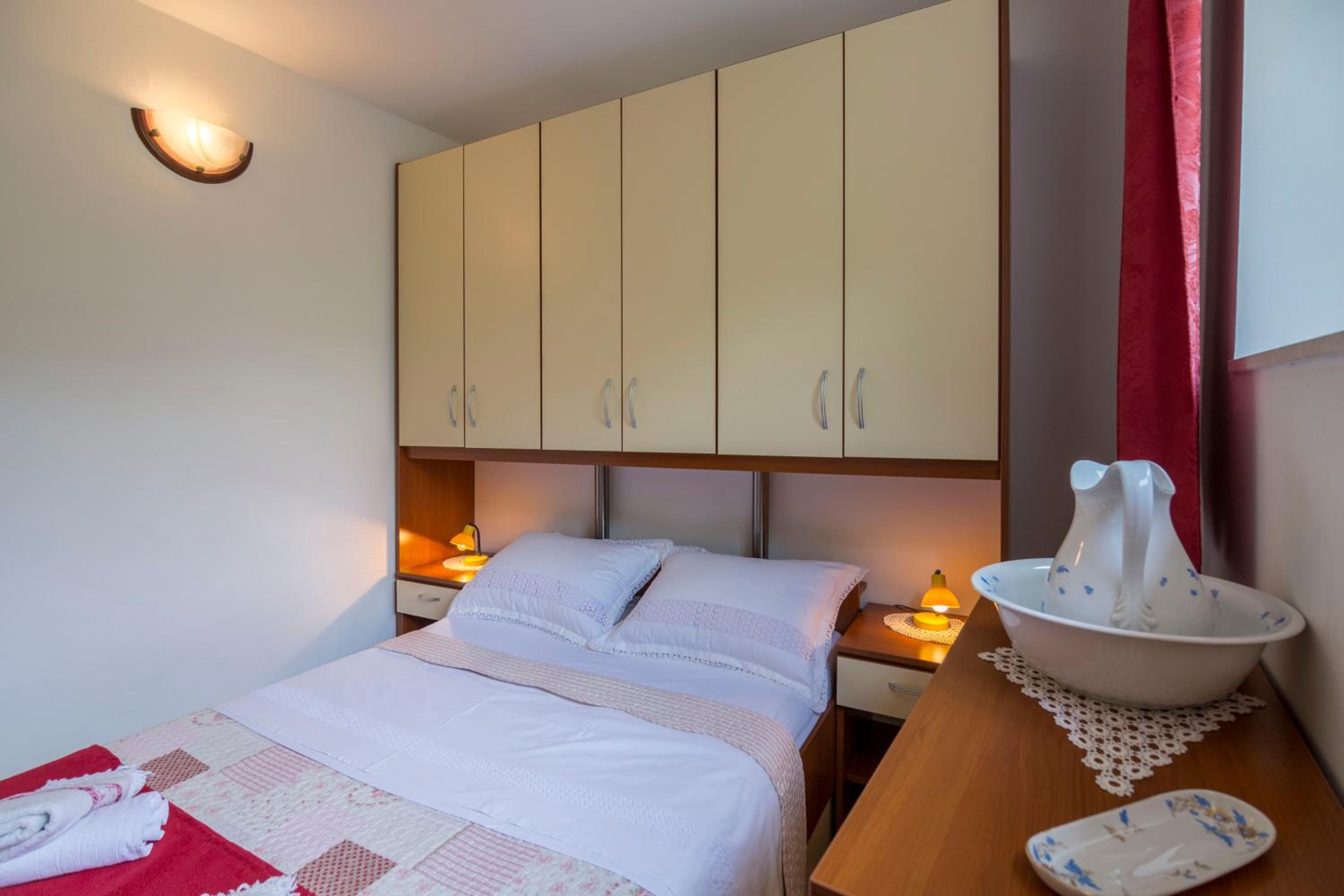 Apartments Lena