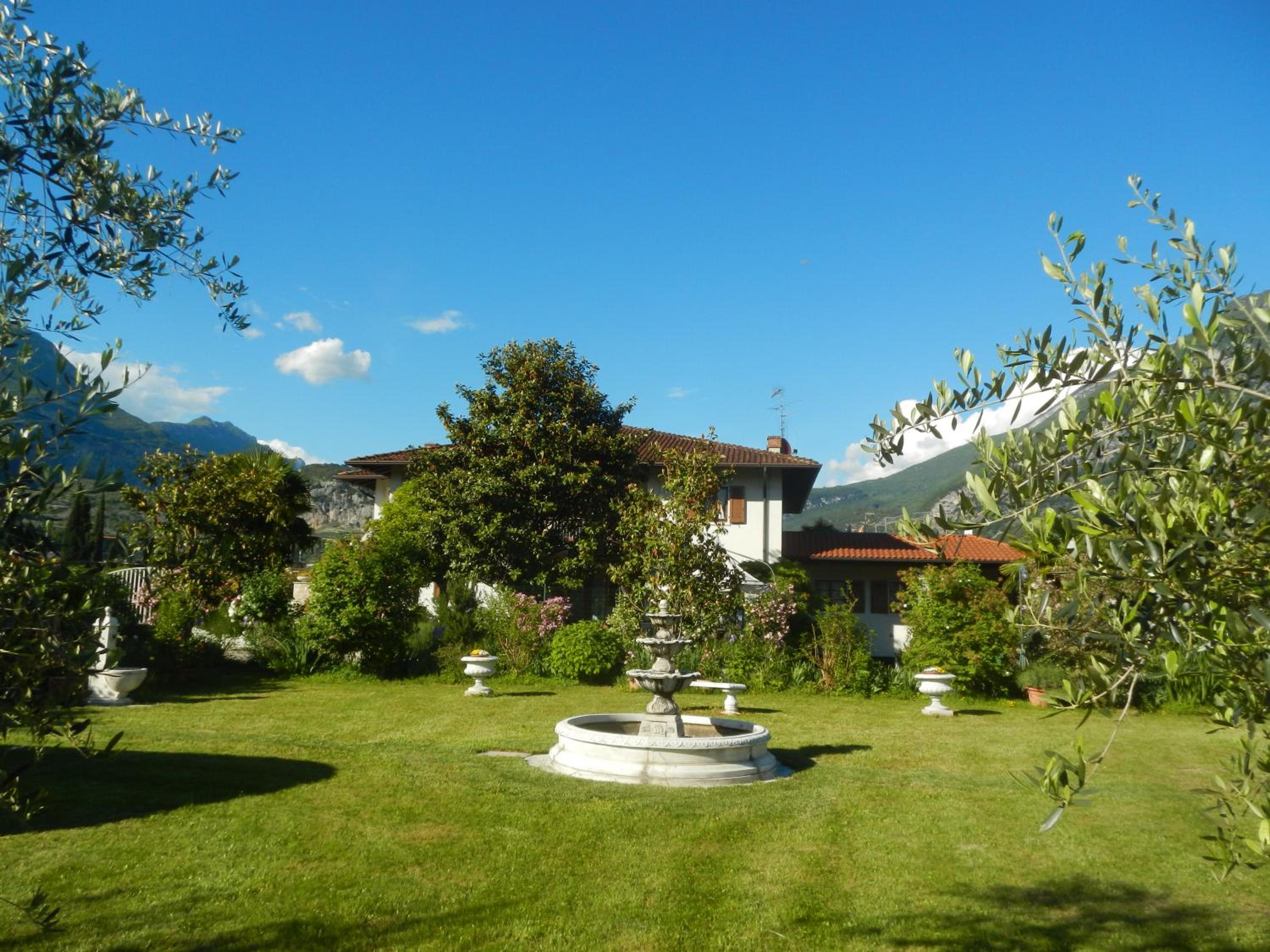 Photo 36