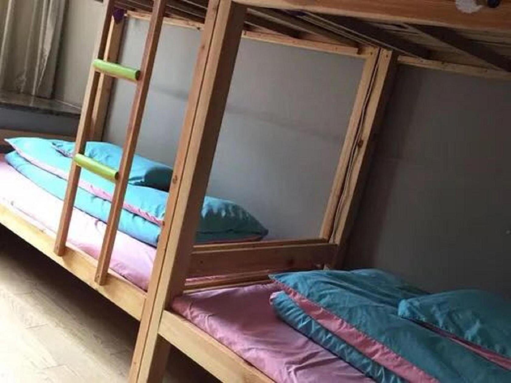 Natural Wake Youth Hostel