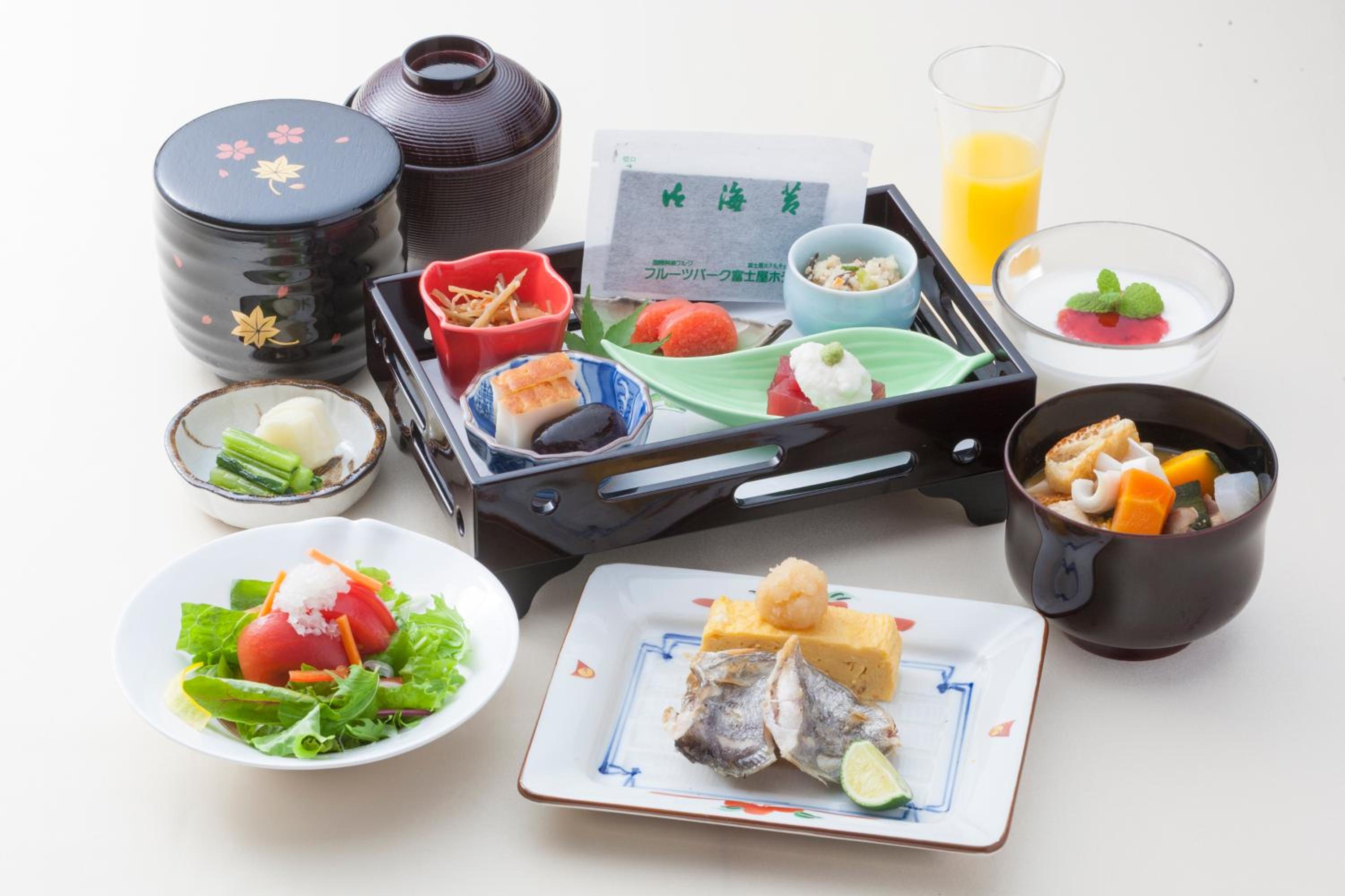 Fruit Park Fujiya Hotel