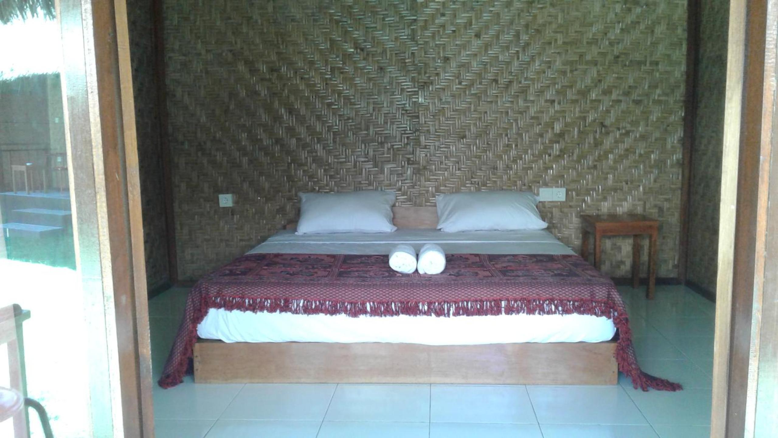Airas' Garden Homestay ECO Bungalows view 4